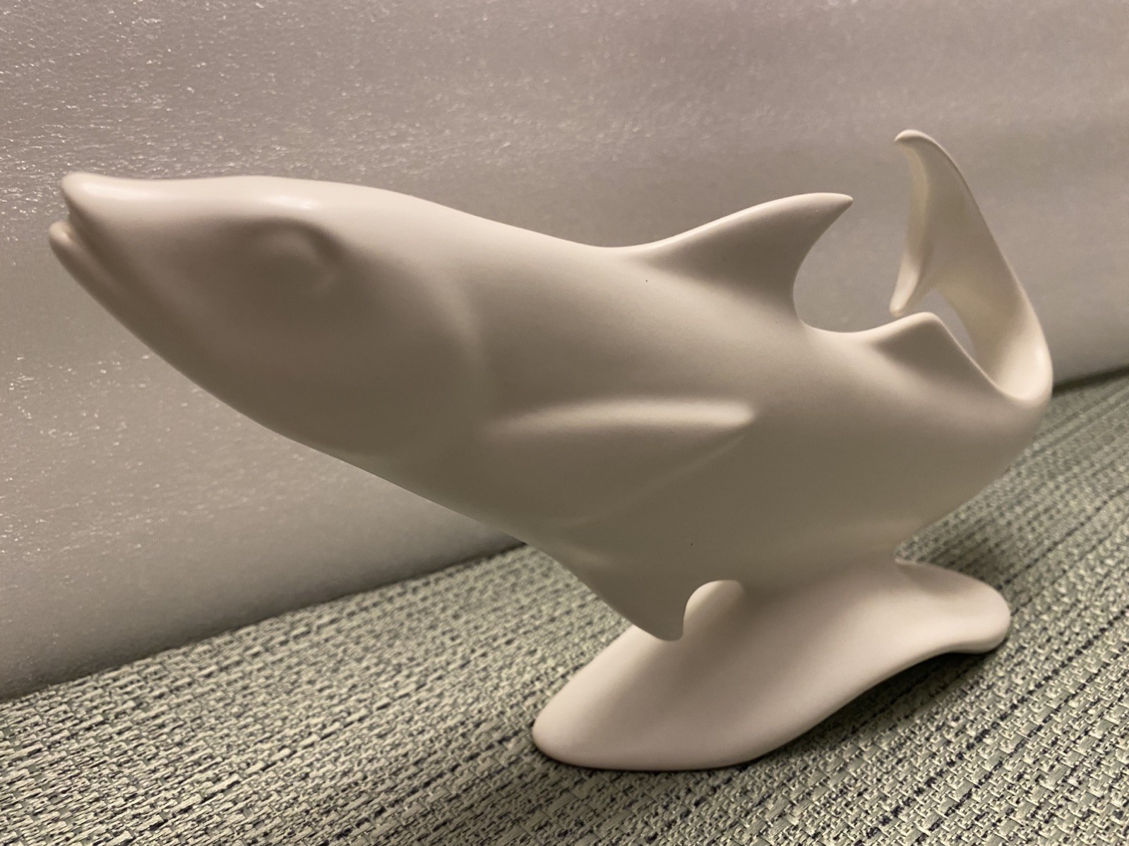 RARE VILLEROY AND BOCH FISH FIGURINE 1950’s FINE EARTHENWARE EUC
