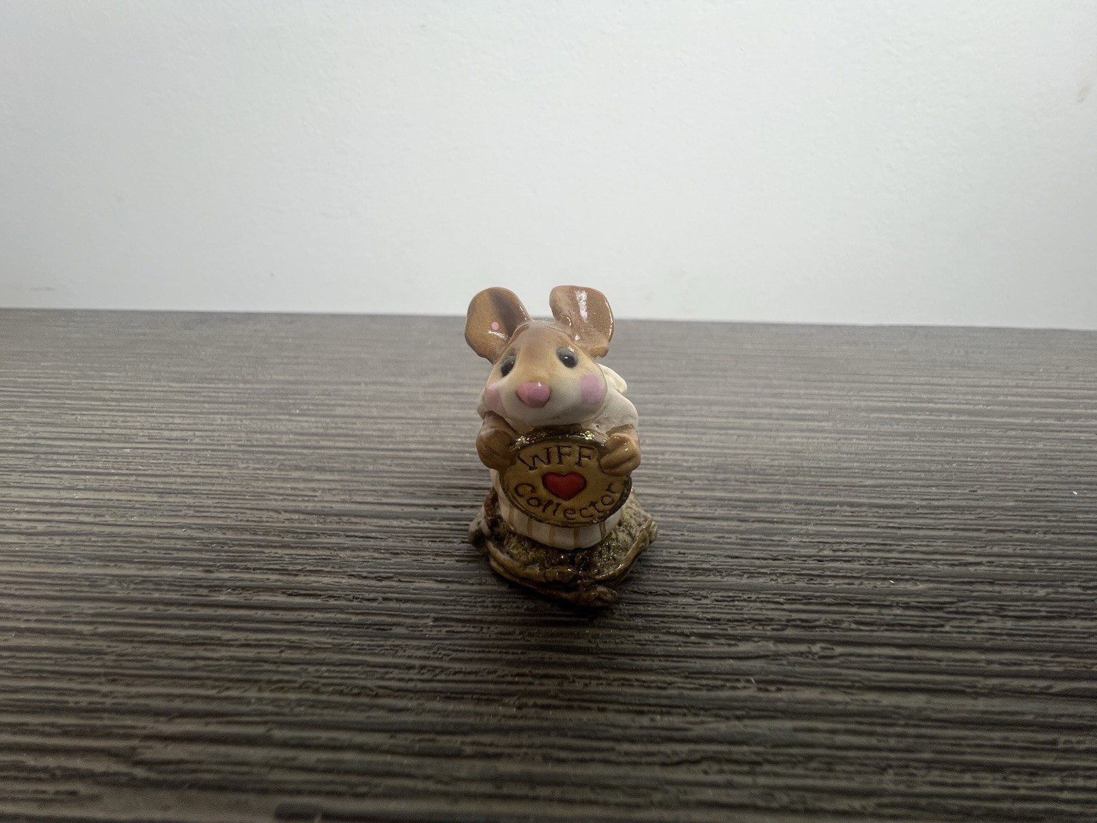 Wee Forest Folk EV-1998 Collector’s Figurine with Box Petersen 1998