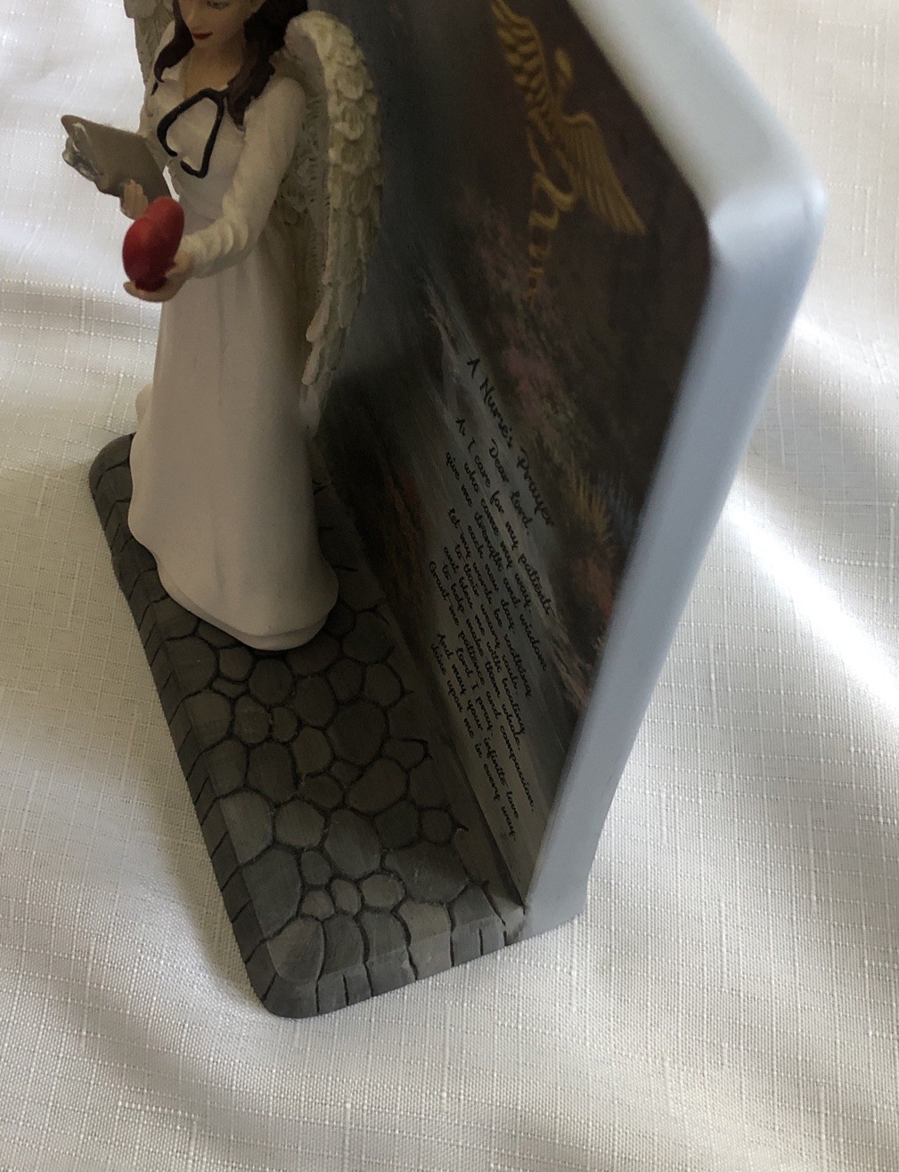 Thomas Kinkade The Nurse’s Prayer Angel Figurine / Statue #3177 8x6x3