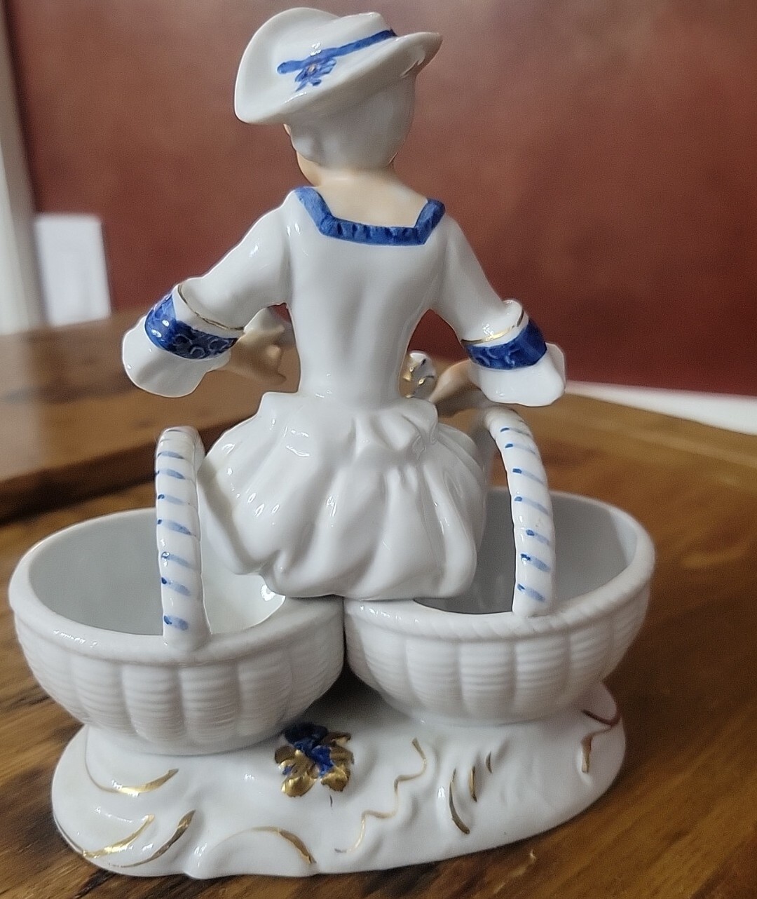 SEYMOUR MANN Viennawoods Fine China #27 Lady Figurine made in Japan