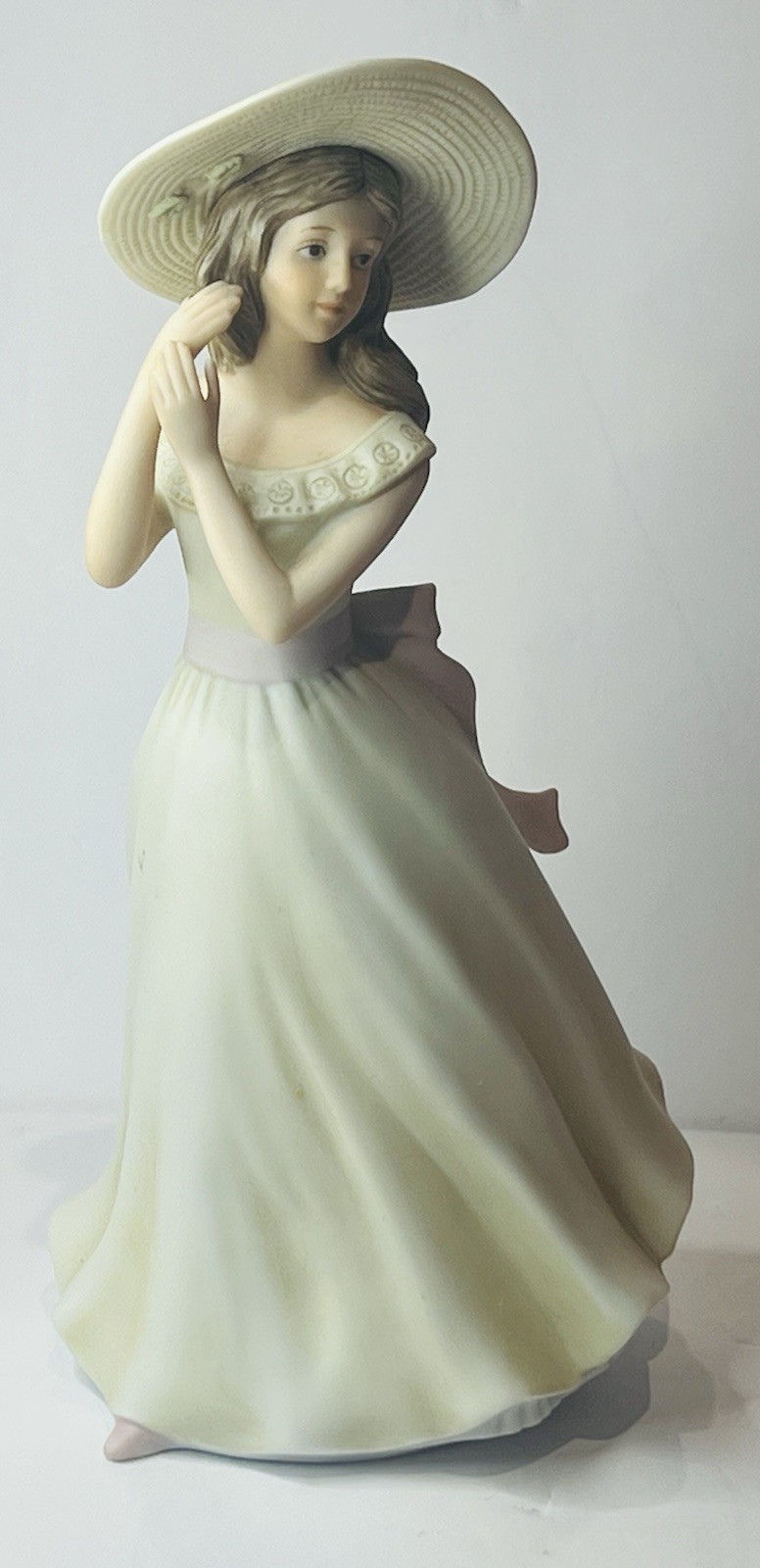 Vintage 1996 Home Interiors Masterpiece Collection Melanie Porcelain Figurine