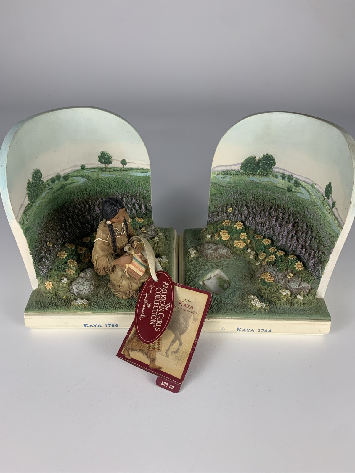 (2x) Hallmark American Girl Kaya 1764 3D Bookends – ONE KAYA MISSING SEE IMAGES
