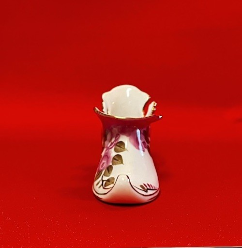 Museum of Jewelry Hand Painted Porcelain Little Lord Fauntleroy Shoe Shashi