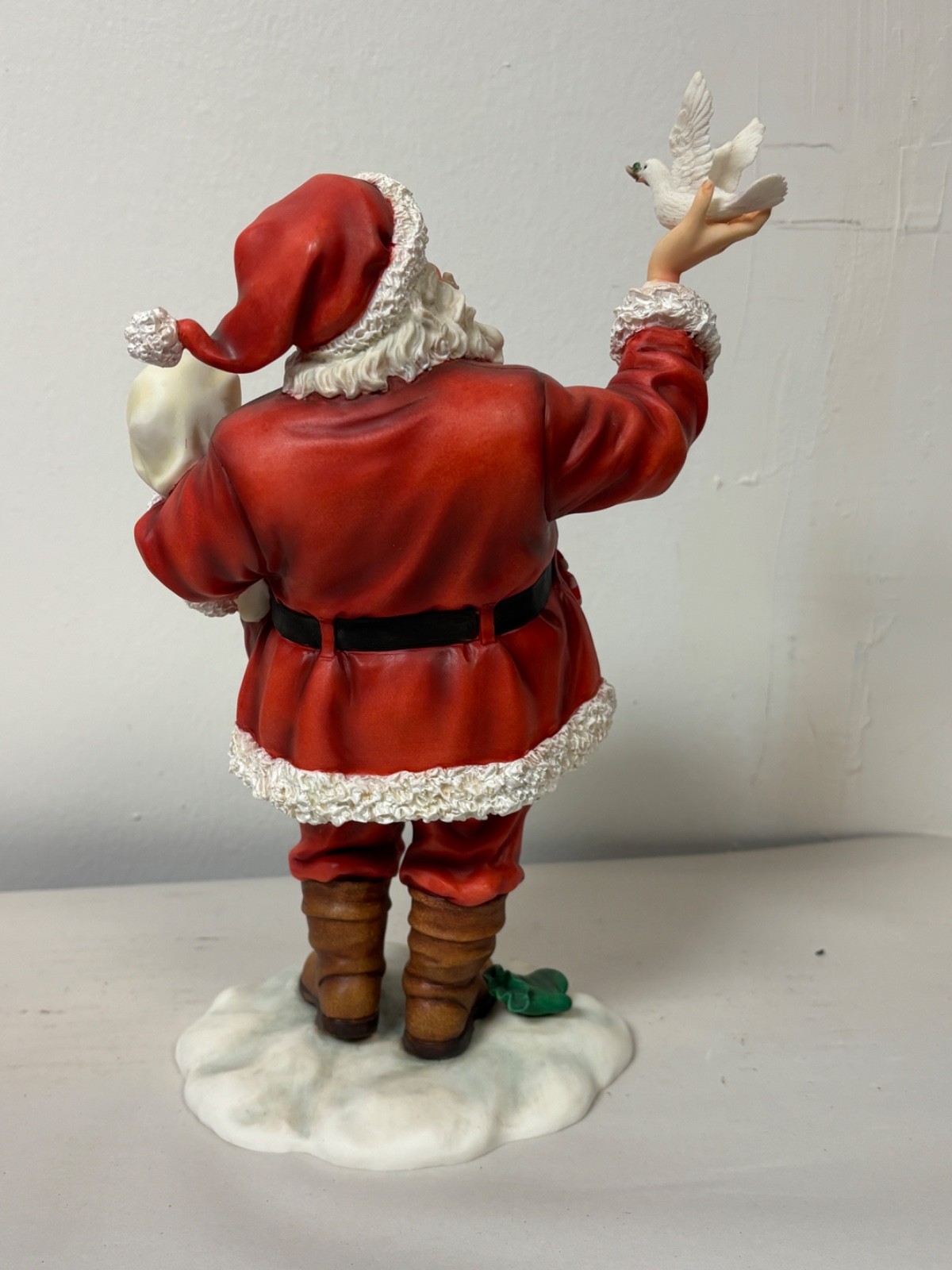 Home Interiors “Believe in Miracles Santa Claus” Figurine W/Box