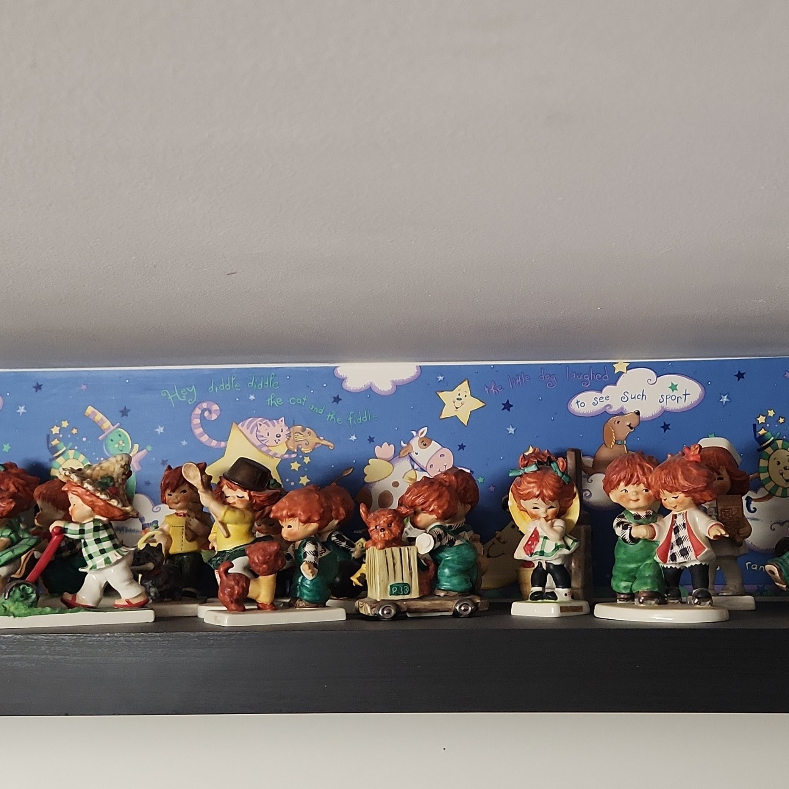 Villeroy & Boch Porcelain Figurine Nursery Rhyme Children Painted Multicolor