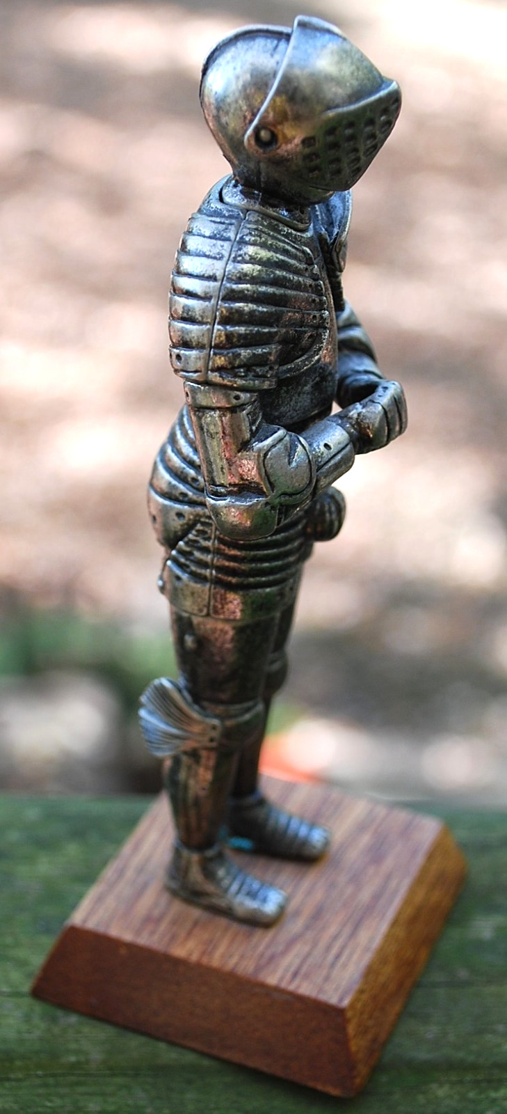 Vtg Heavy Cast Metal MEDIEVAL KNIGHT Figurine W Movable Visor DETAILED No Sword