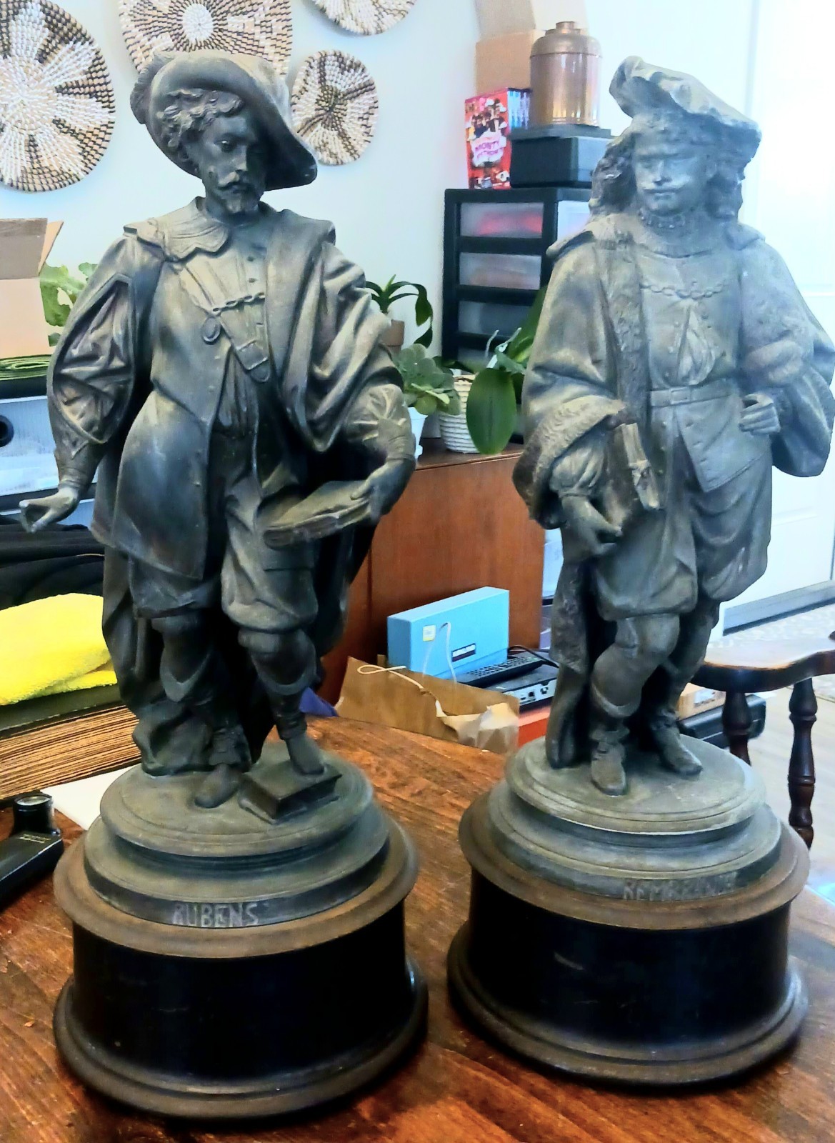 1800s Antique Figural Rembrandt & Rubens Bronze Spelter Statue Pair 19″s Tall