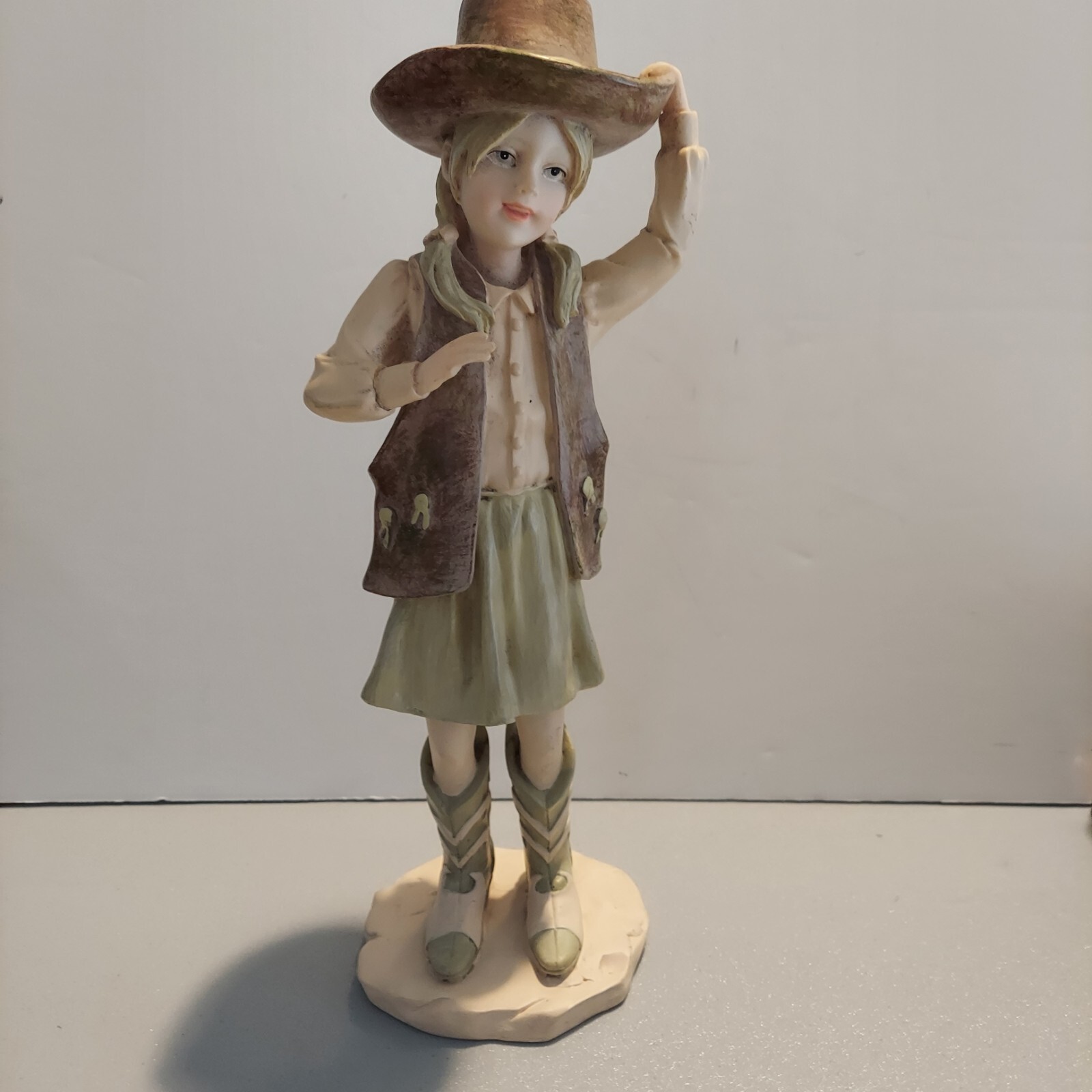 Country Cowgirl Statue- Dressed Western Wear-Colors Mint, Brown,Beige – WMG 2003