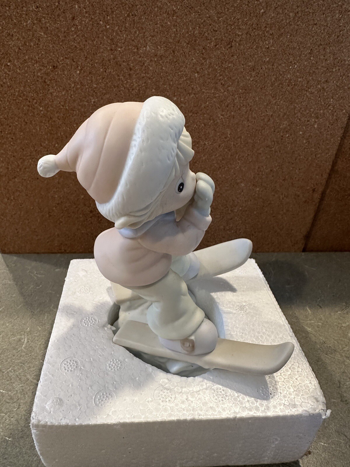 Precious Moments Figurine “It’s So Uplifting To Have A Friend Like You” #524905