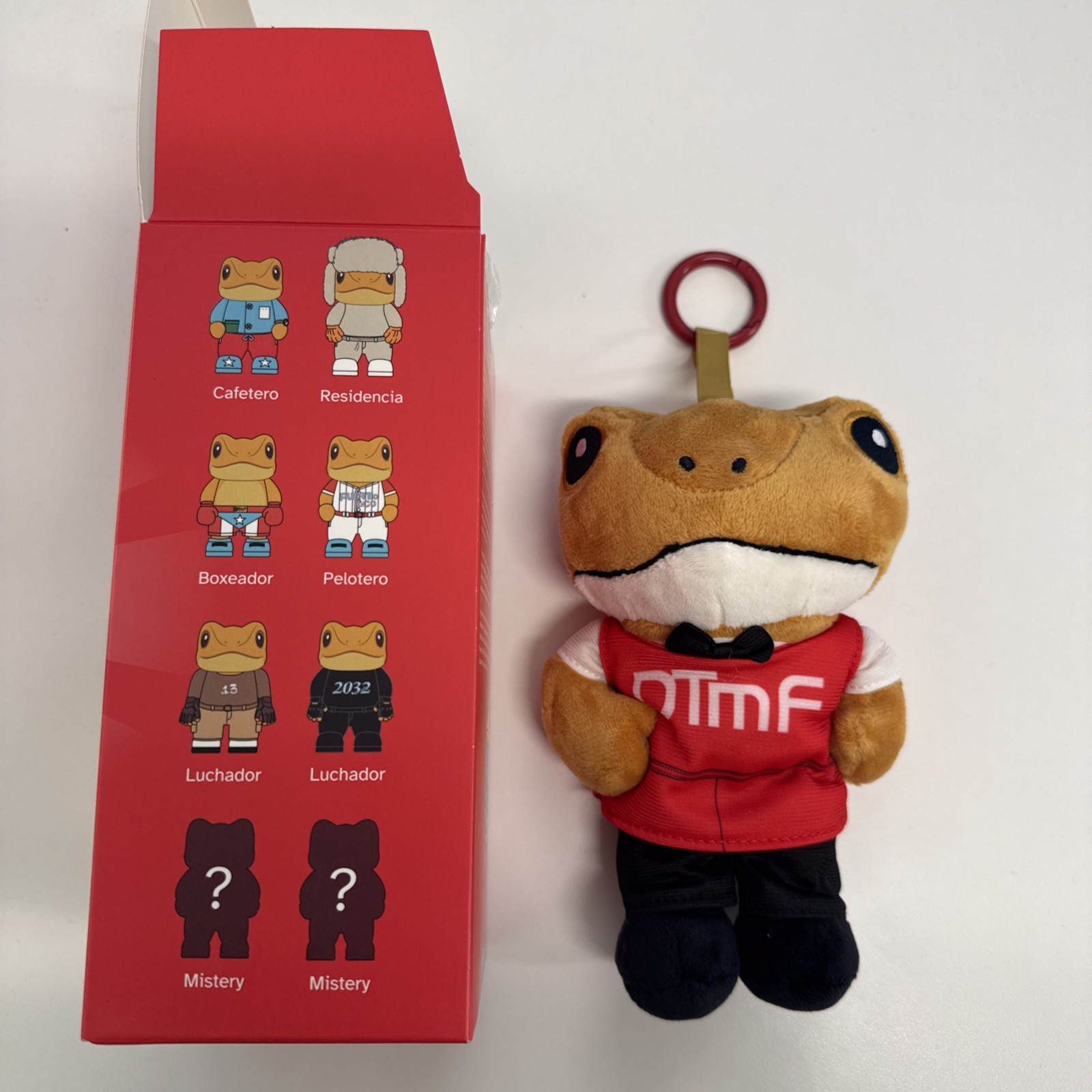 Sapo Concho DTMF Bad Bunny red Box Mystery #1 Oscar The Caddie Happy Gilmore 2