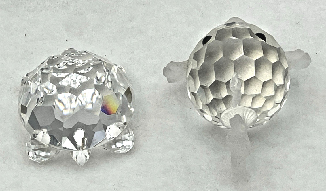 SWAROVSKI CRYSTAL BLOWFISH 1-1/2″ X 2-1/2″ & TURTLE 1-1/4″ X 2-1/4″ NO BOX, COA