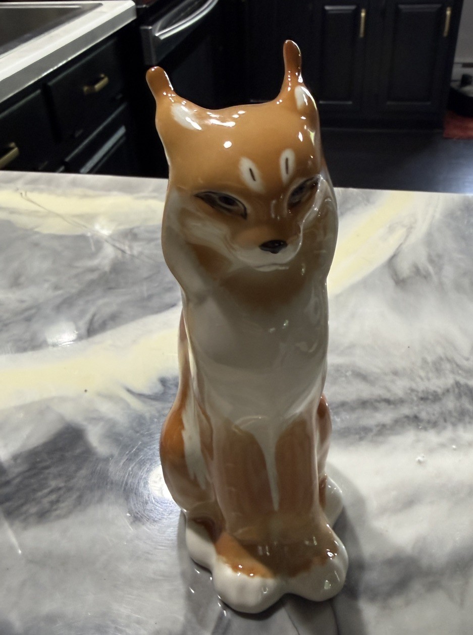 VINTAGE LOMONOSOV USSR RUSSIAN PORCELAIN LYNX BOBCAT FIGURINE 8″ MADE IN RUSSIA