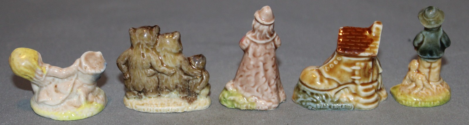 Wade Red Rose Tea Nursery Rhyme Series Complete Set of 24 Figurines