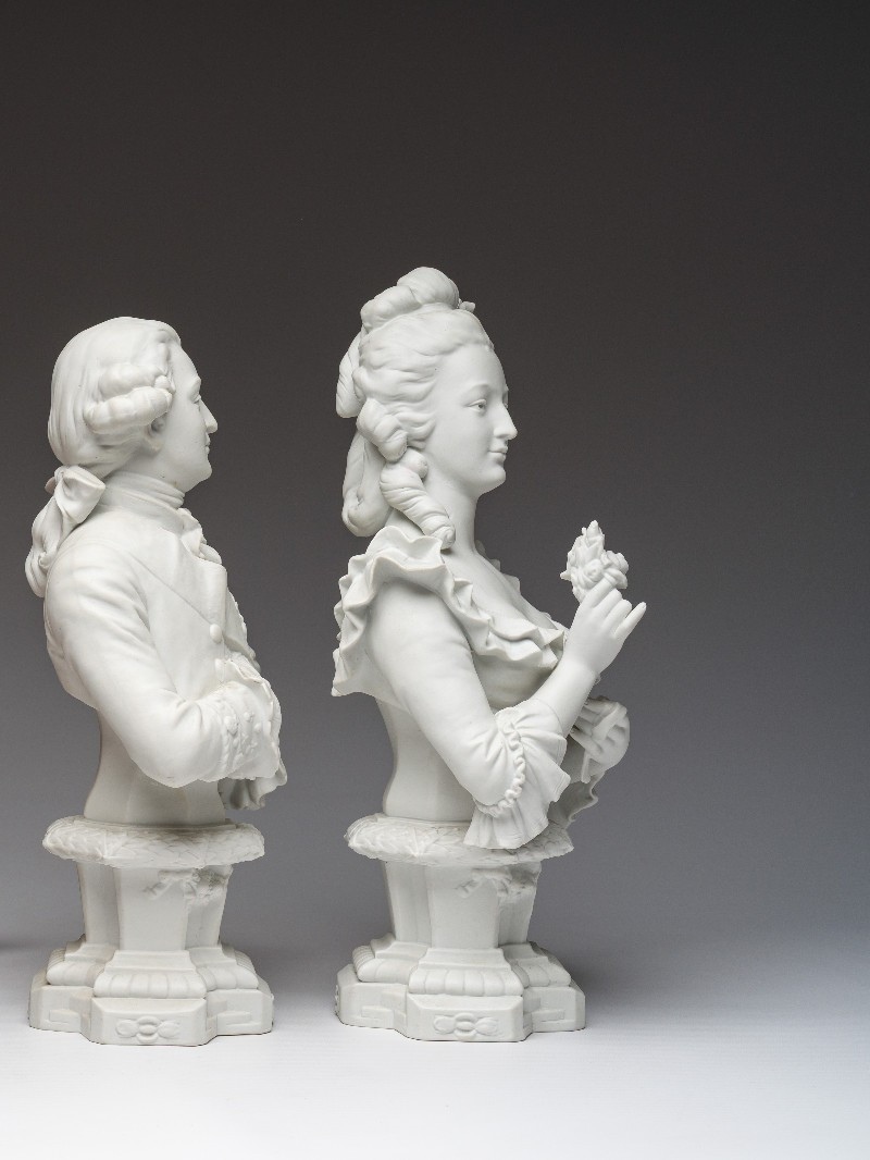 PAIR antique scheibe alsbach porcelain statue Louis XVI Marie Antoinette bust