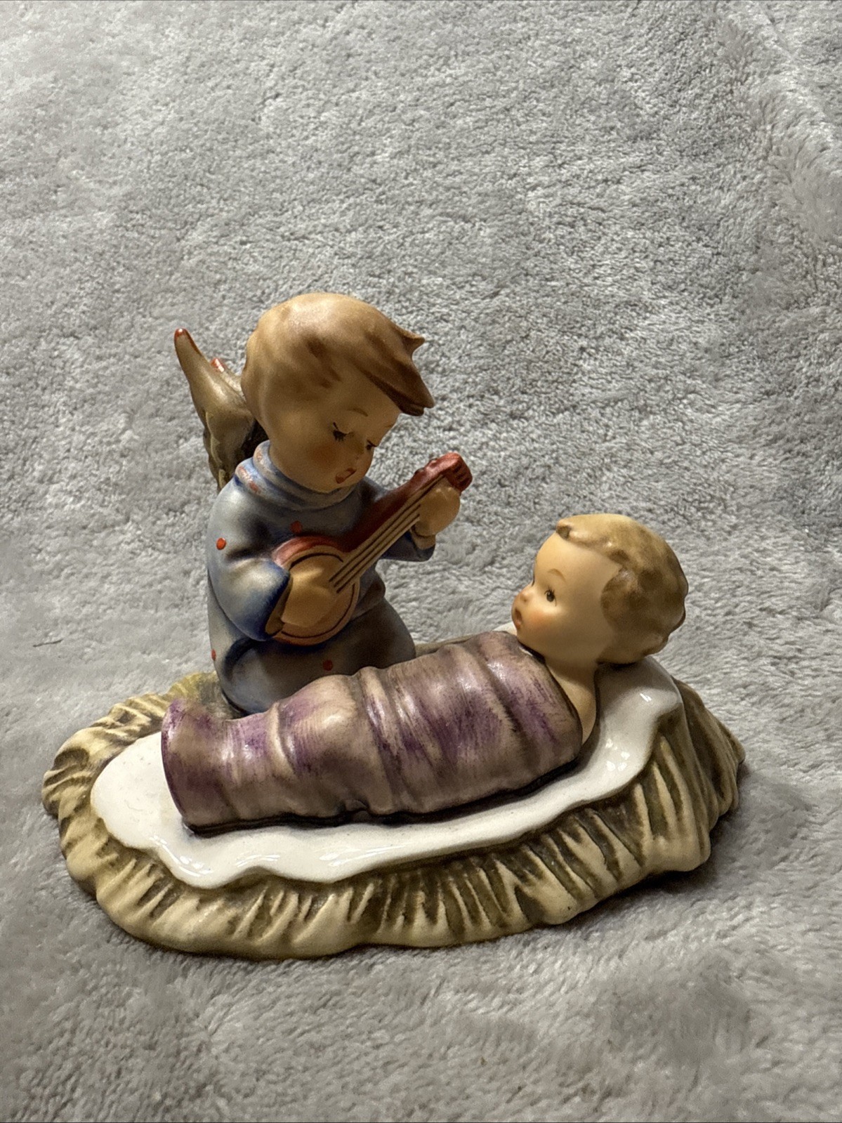 Goebel Hummel Lullaby # 262 Baby Jesus Angel 1966 Vintage