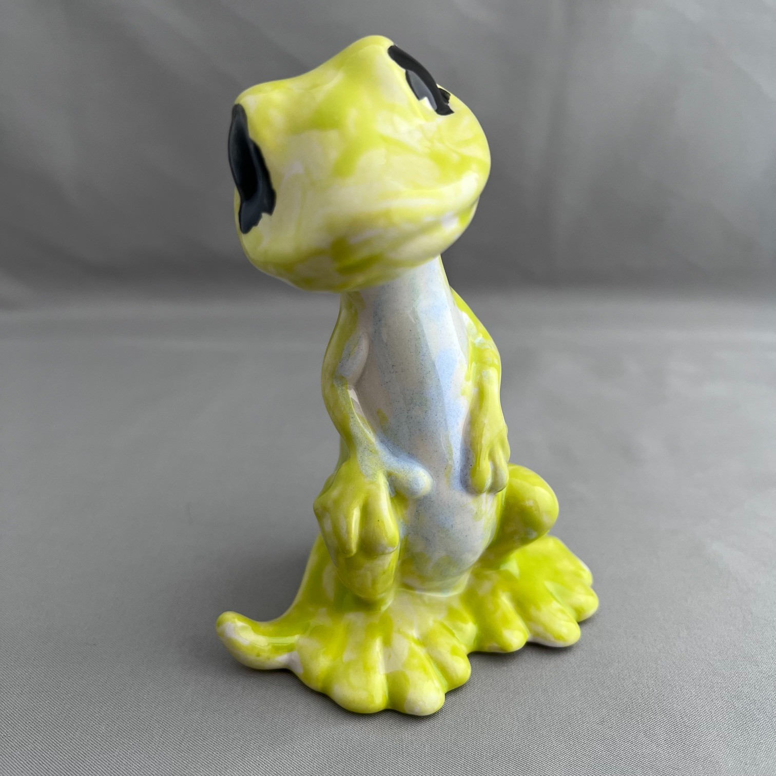 Gecko Animal Hand Painted Ceramic Character Figurine Lime Green Blue 5in Signed