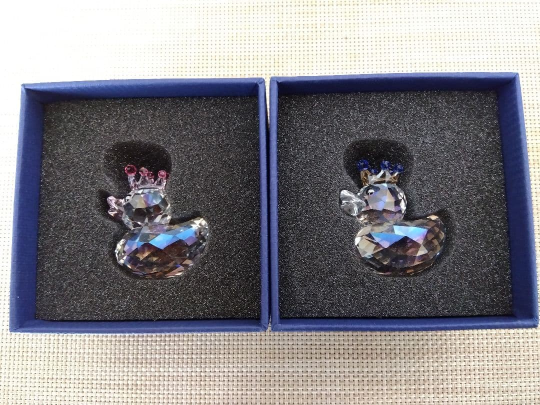 Swarovski Happy Ducks Royal Prince Princess Japan Good condition