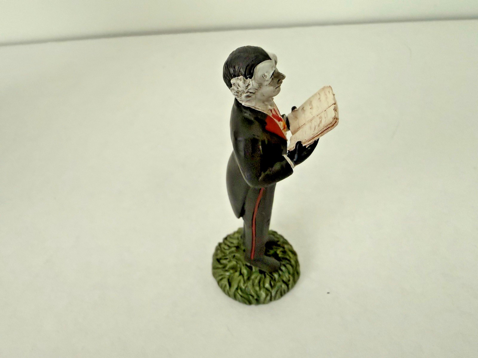 Department 56 The Munsters Village Grandpa Figurine 6005638 RARE New (Face Dark)