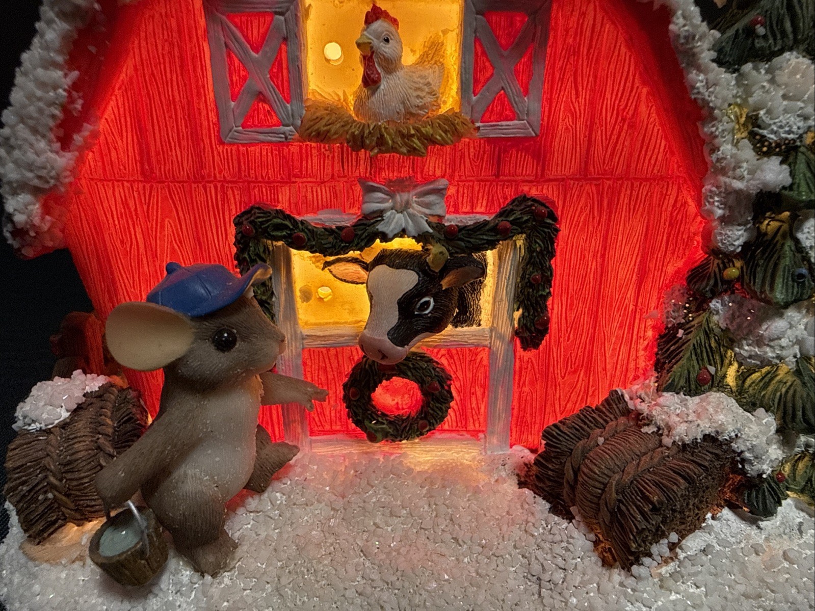 Charming Tails The Merry Little Dairy DEAN GRIFF Christmas Red Barn Farm Decor