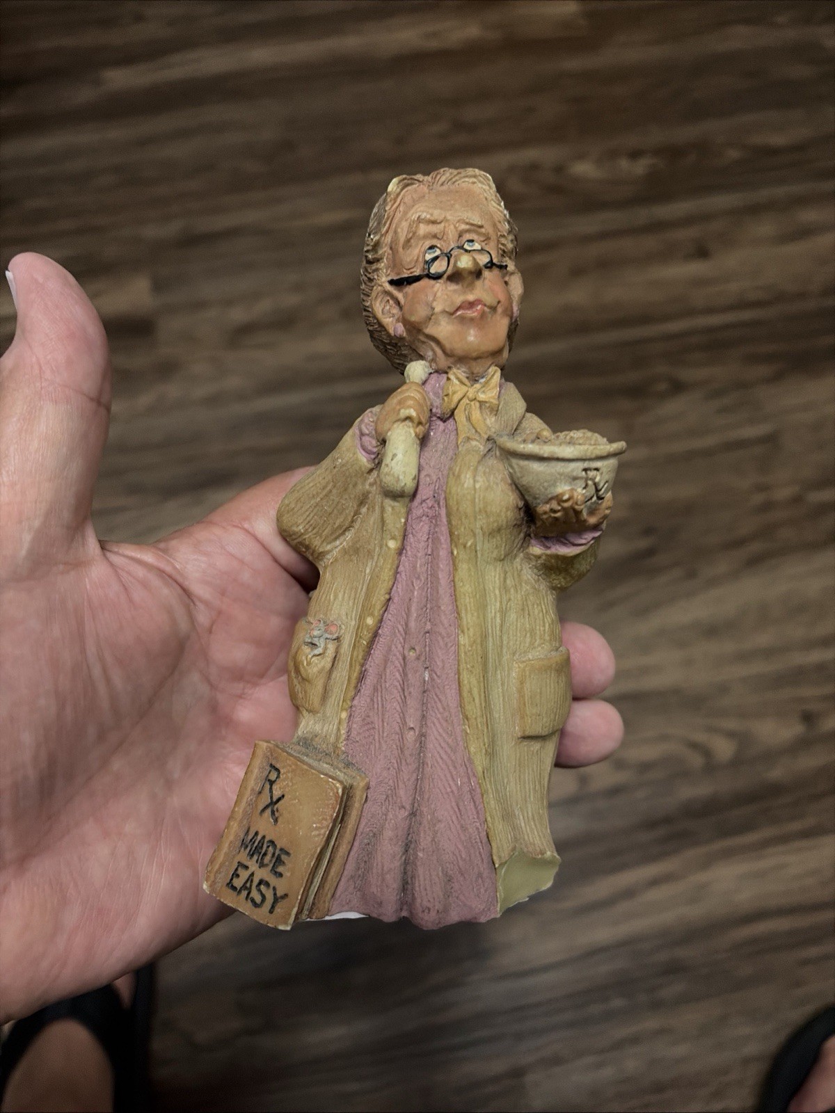 Vtg 1991 Frumps “Anna” Pharmacist Figurine – Signed Douglas Harris – D&D Studios