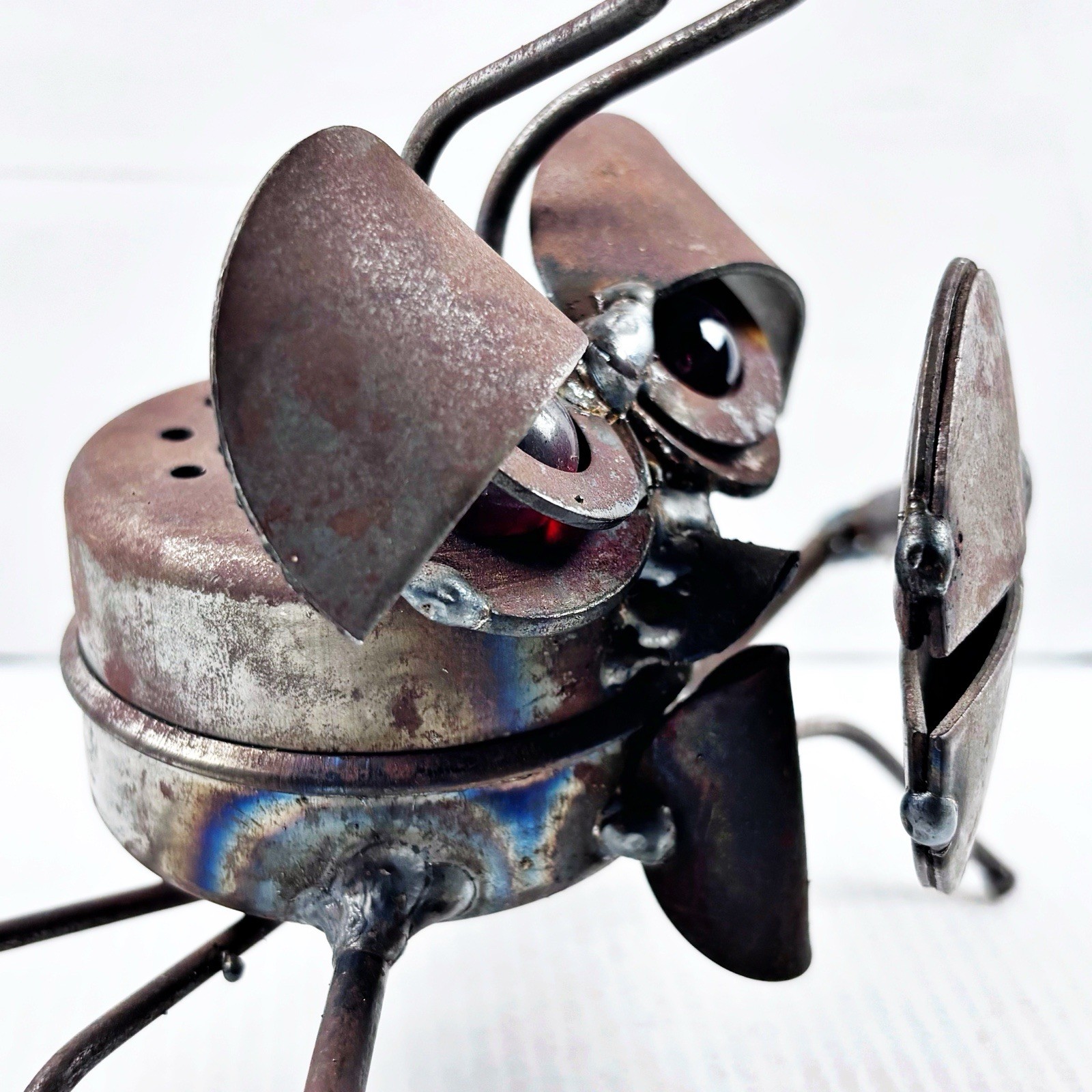 CRAB Metal Sculpture Figurine RED Glass Marble Eye Rustic Indoor Outdoor Garden
