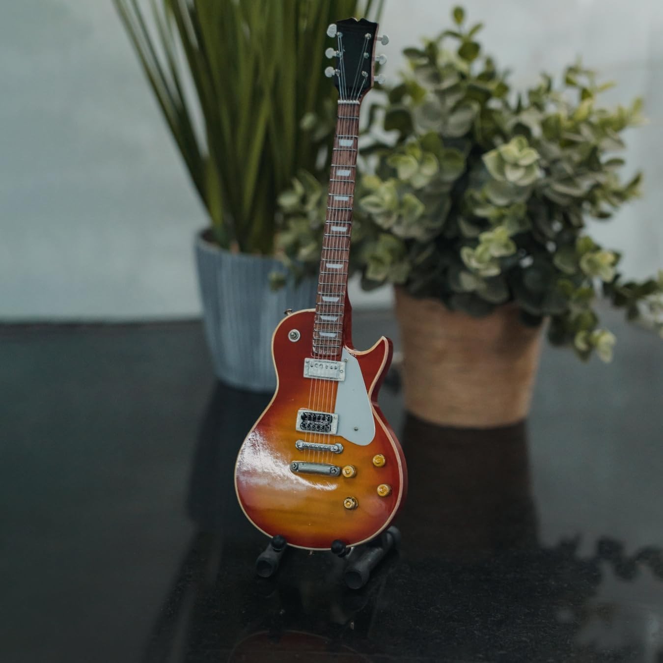 Desk Mini Guitar for Rock Fans – Jimmy Page Collectible