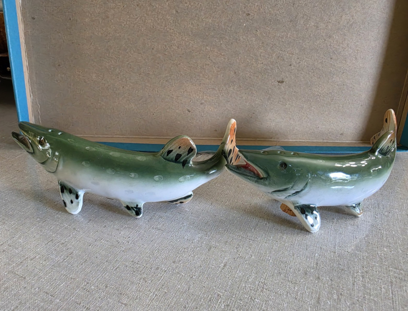 Relco Vintage 1950s Northern Pike Fish Ceramic Figurines Set of 2 Glazed Box