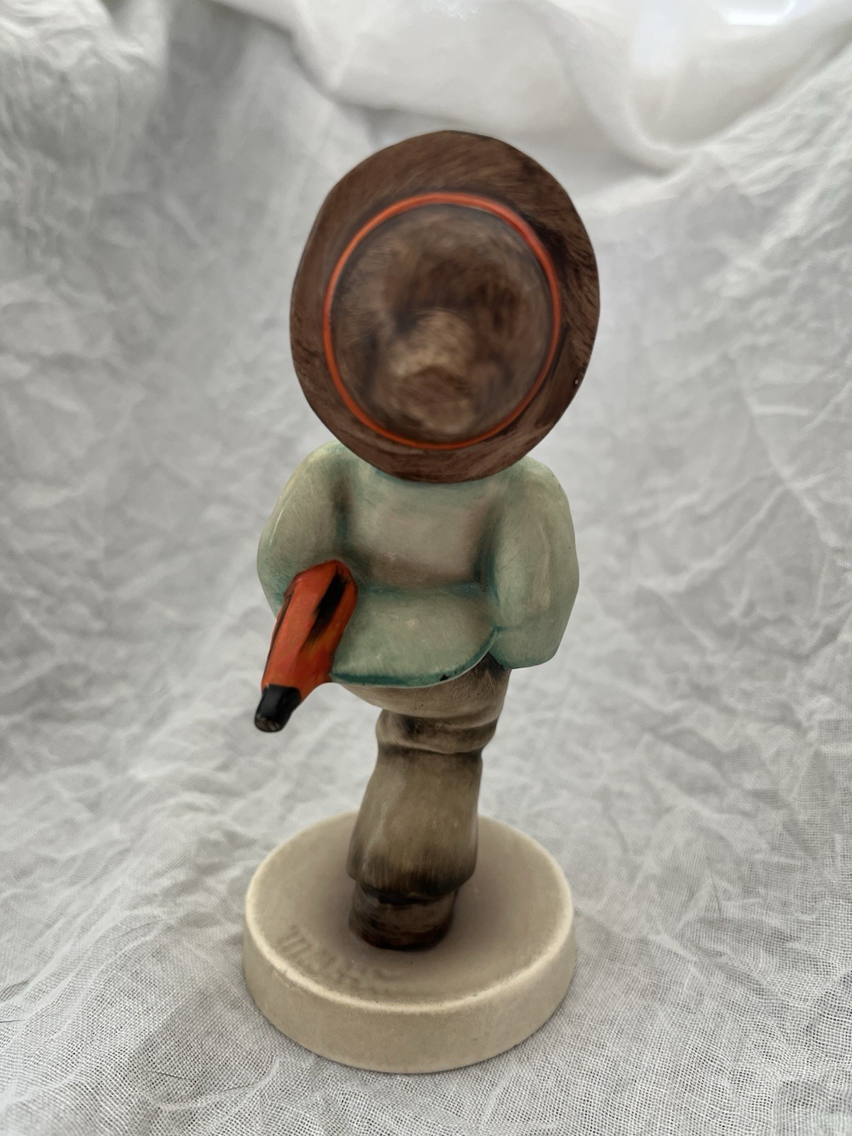 Vintage Goebel Hummel “The Happy Traveler” Figurine 109 TMK-3