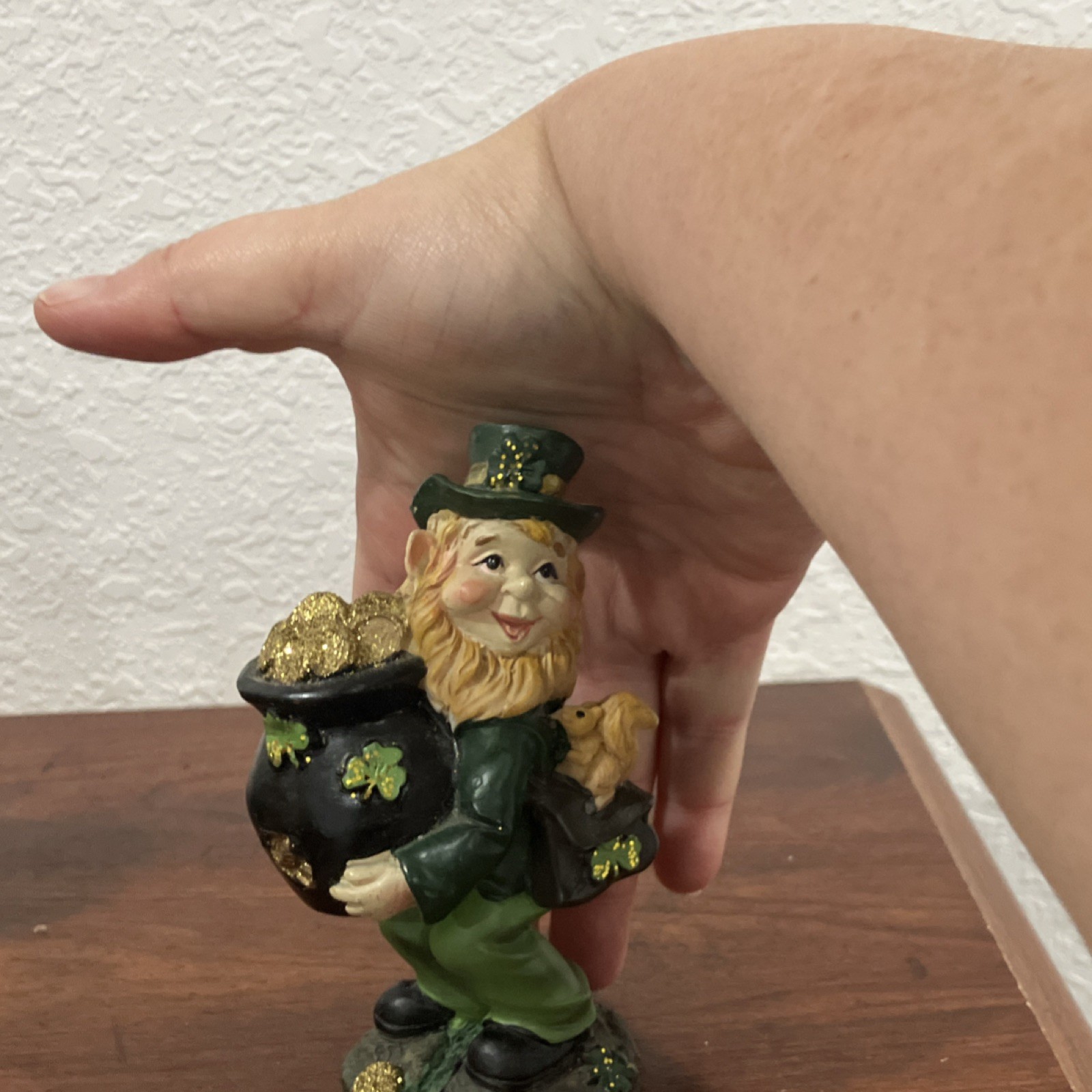 Hand Painted Leprechaun Resin Figurine w/ Pot of Gold Green Black Gold