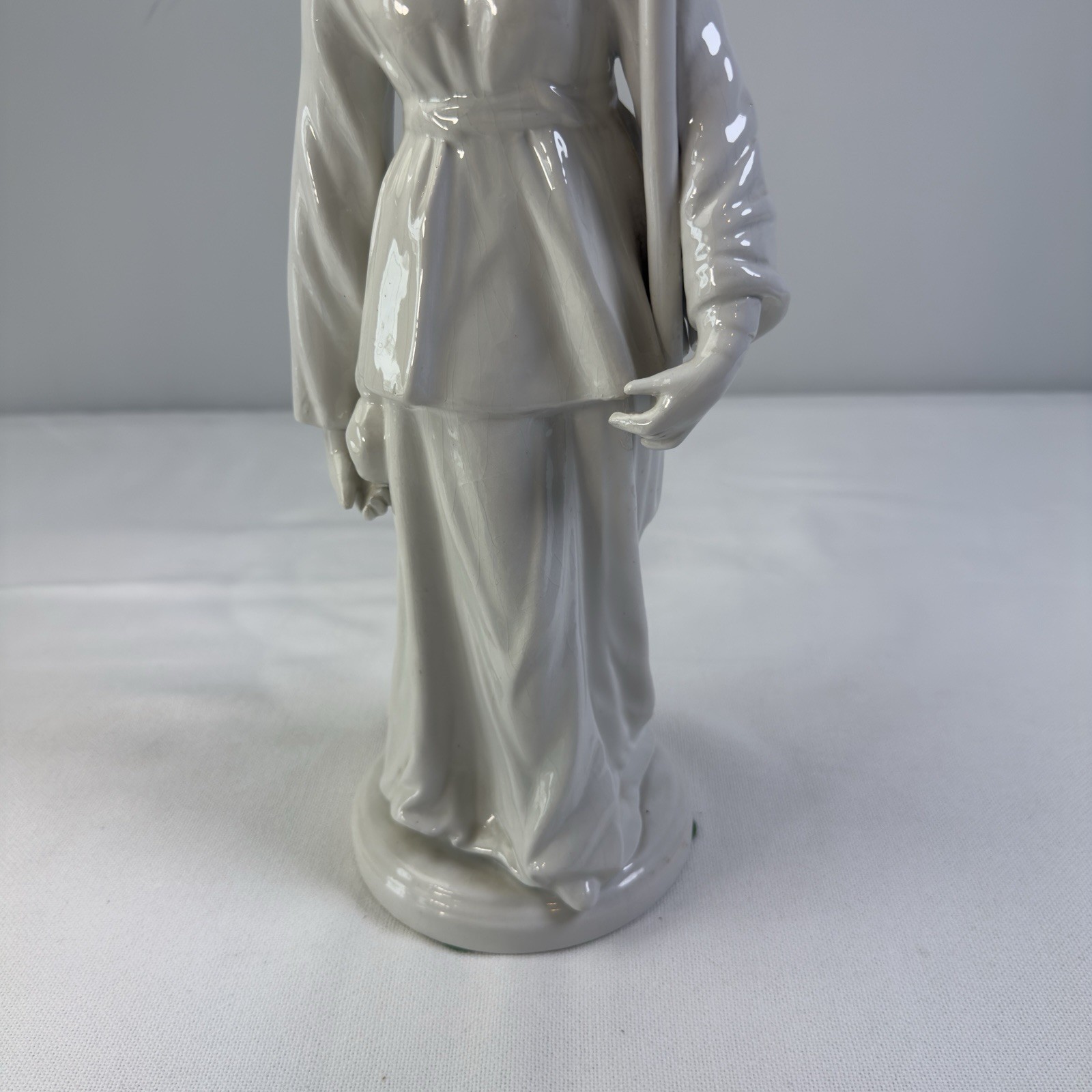 Ethan Allen White Porcelain Statues Set of 2 Italy Asian Figurines 16” RN 48864