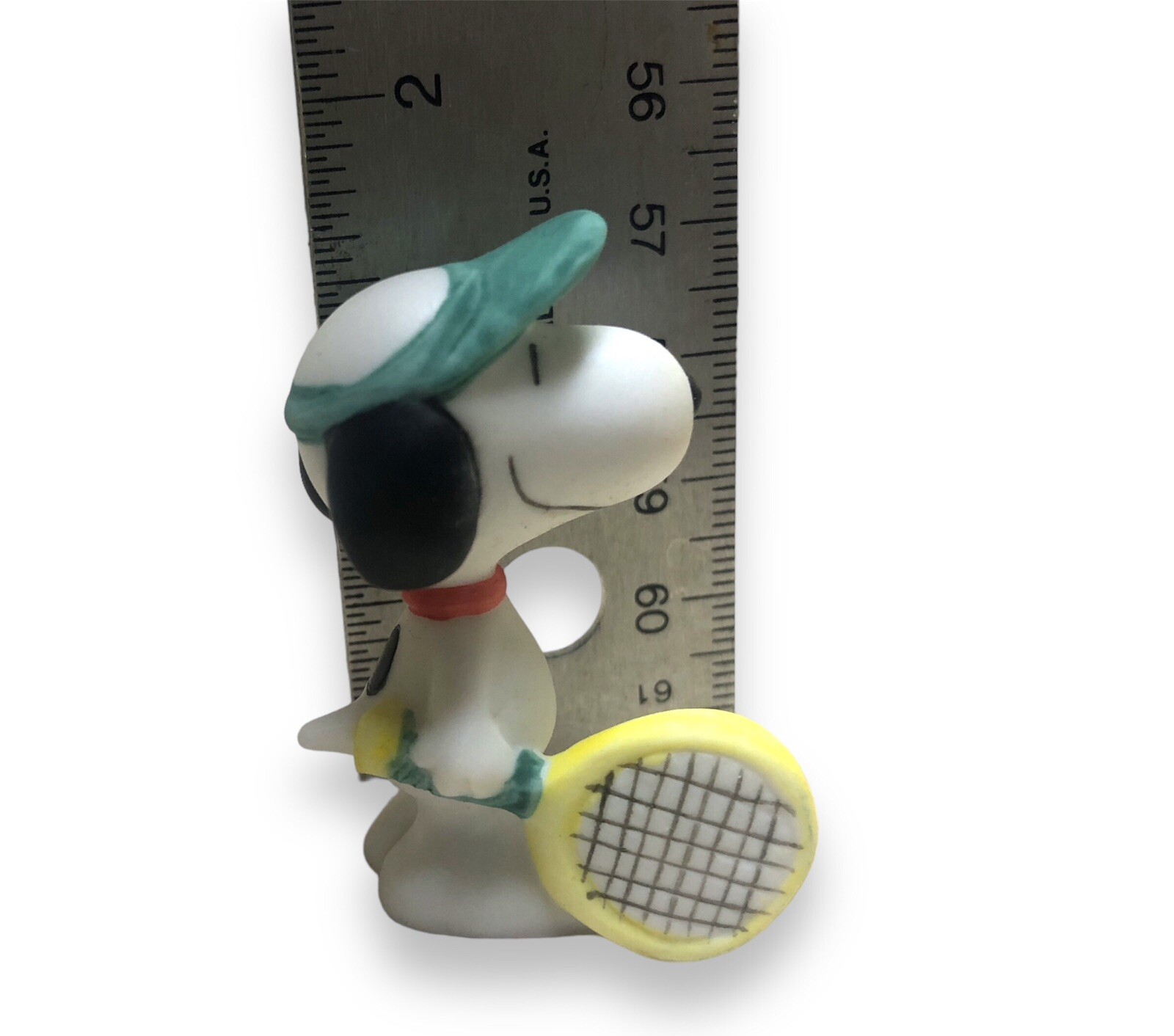 Vtg PEANUTS Willitts Charles M.Schulz SNOOPY Ceramic Figurine Tennis Style 9464