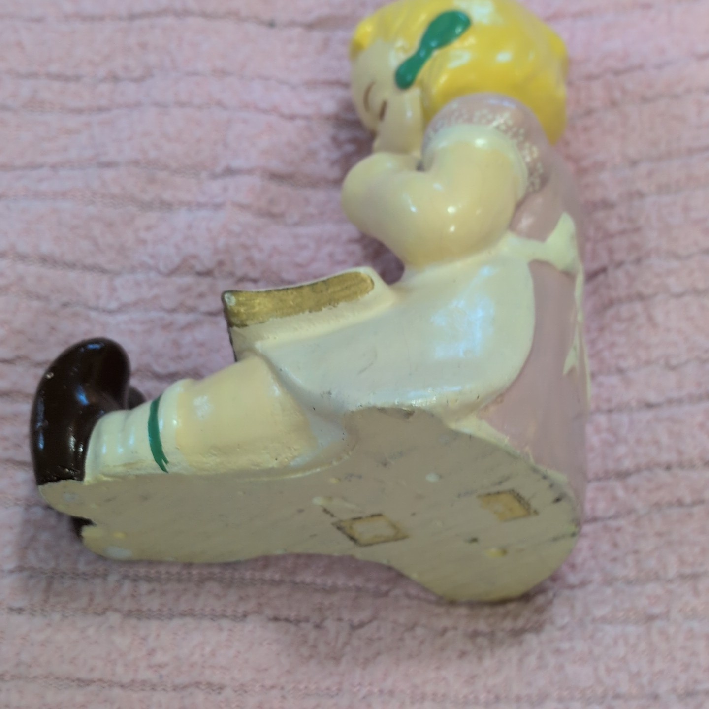 Vintage Coventry German Chalk Ware Girl Reading Book 5 1/2″ Figurine