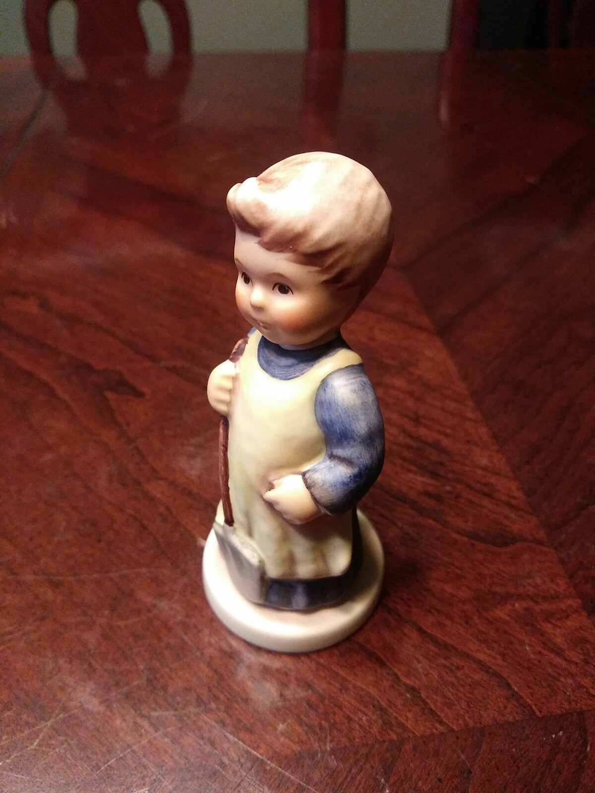 MIB GARDEN TREASURES 3-5/8″ Figurine (Hummel 727, TMK 7), Club Exclusive MINT