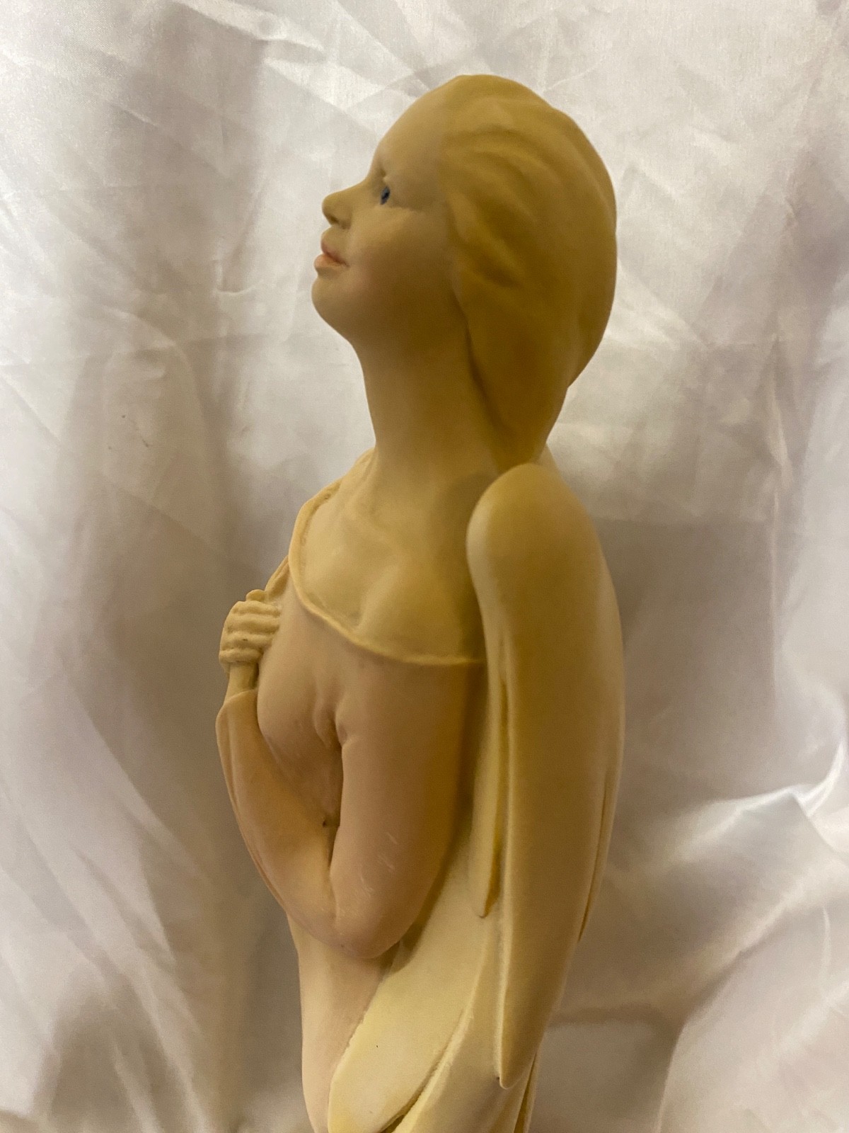 Limited Edition Collection Angel “Eyes Toward Heaven” Statue #275 1996