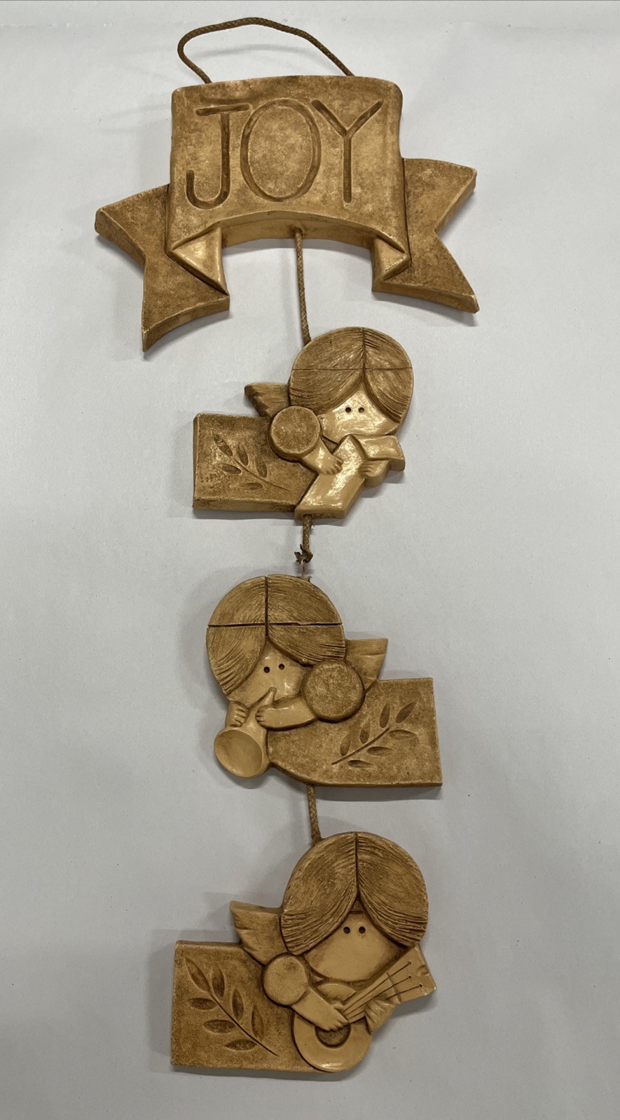 1970’s Abbey Press. – JOY TO THE WORLD – Wall Hanging Decor USA Angels