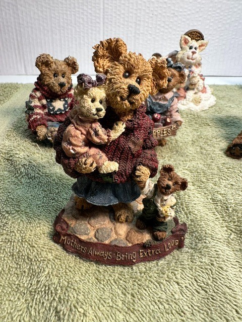 Boyds Bears & Friends Bearstone Handmade Multicolor Bear Figurine mixed Lot of 7