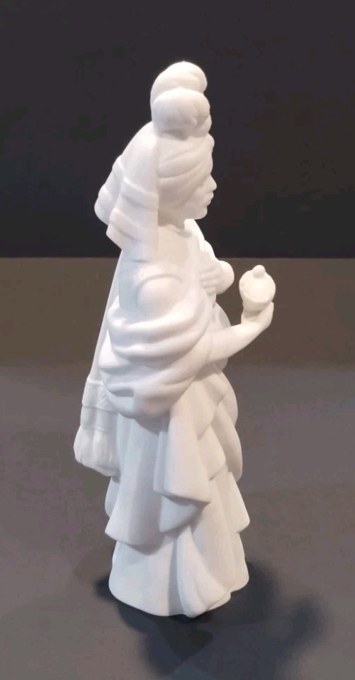 1982 Avon Nativity Wiseman Magi Kaspar Figurine White Bisque Collectible
