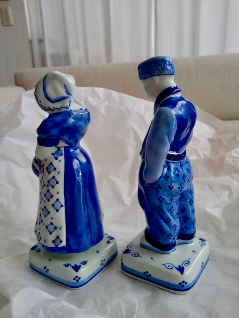 Royal Delft Farmer and Wife Figurine Dutch Blue Pottery Porcelain Figure