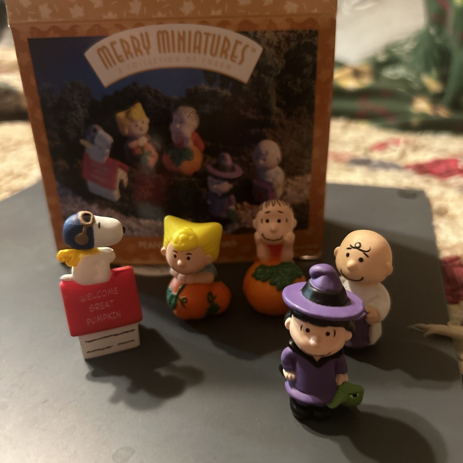 Snoopy Hallmark Merry Miniatures PEANUTS Pumpkin Patch Set, In Box