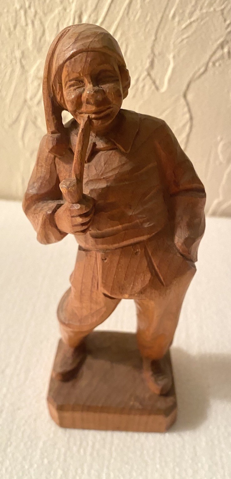 HAND CARVED Fishermen / Sailor WOODEN FIGURE Smoking A Pipe 7”