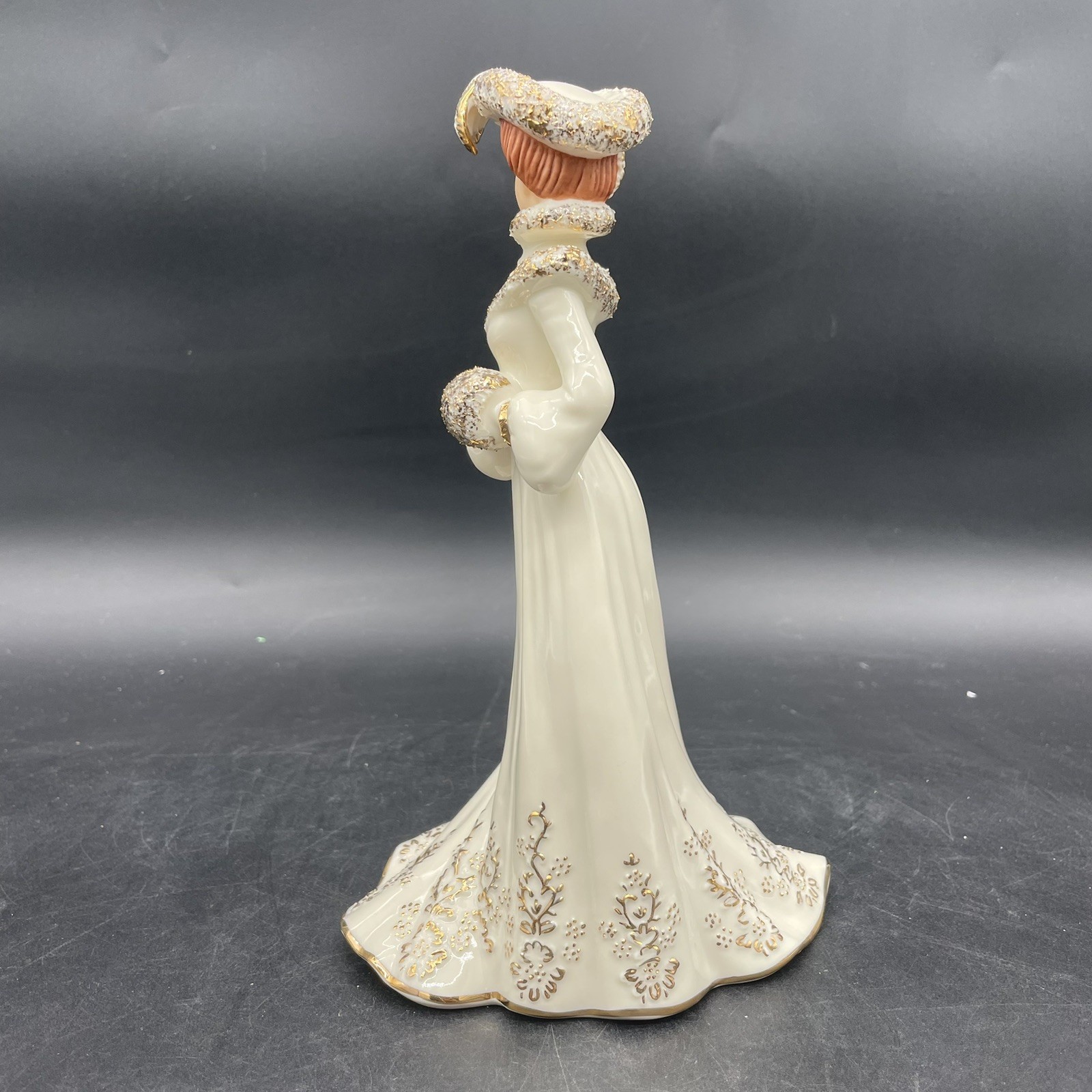 Lenox “Shopping on 5th Avenue” Victorian Ladies Of Fashion Figurine Ivory w Gold