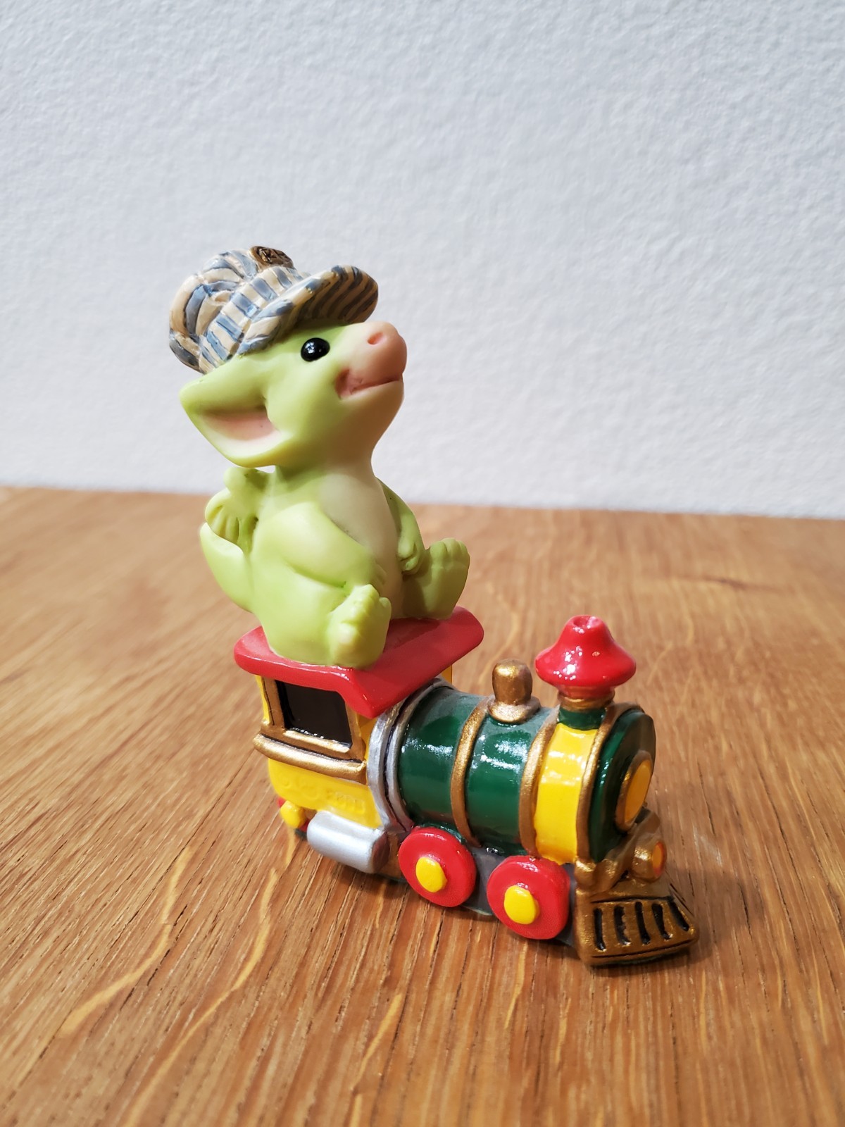 Whimsical World of Pocket Dragons Figurine – CHOO CHOO
