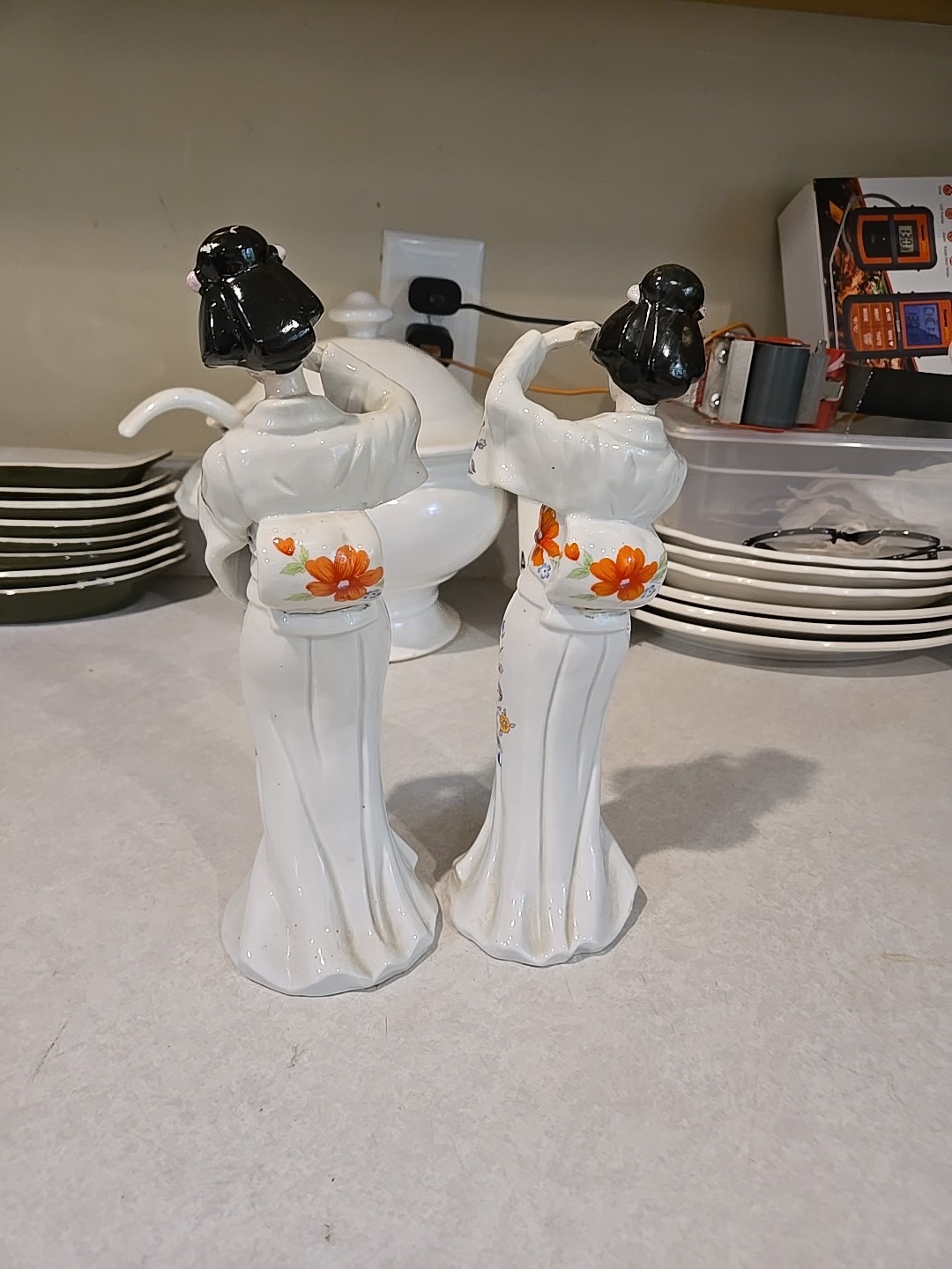 Set Of 2 White Porcelain Geisha Girl Figurines