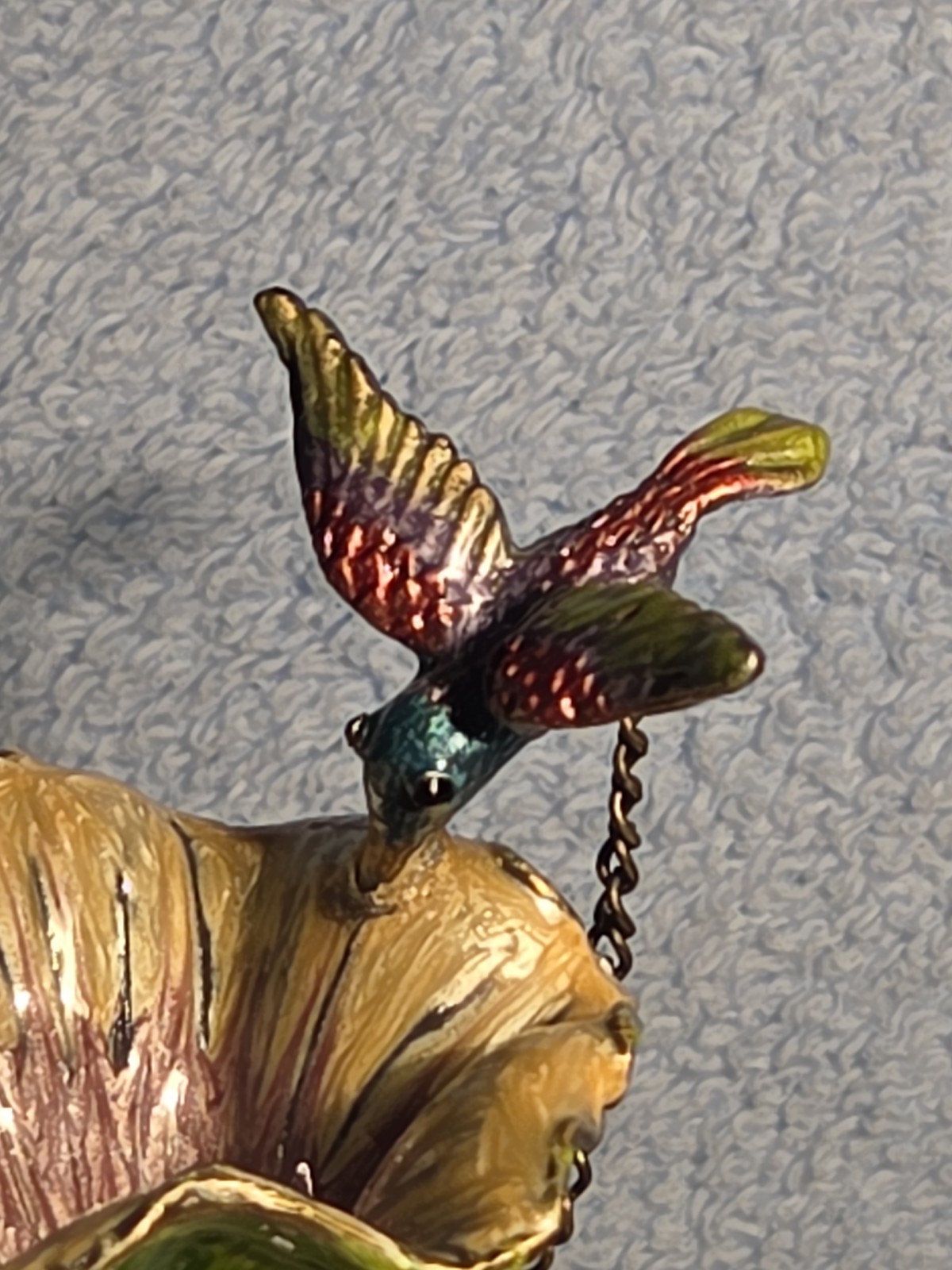 VTG Le Tresore’ Enamel on Metal Hummingbird in Flower Figurine With LT Mark