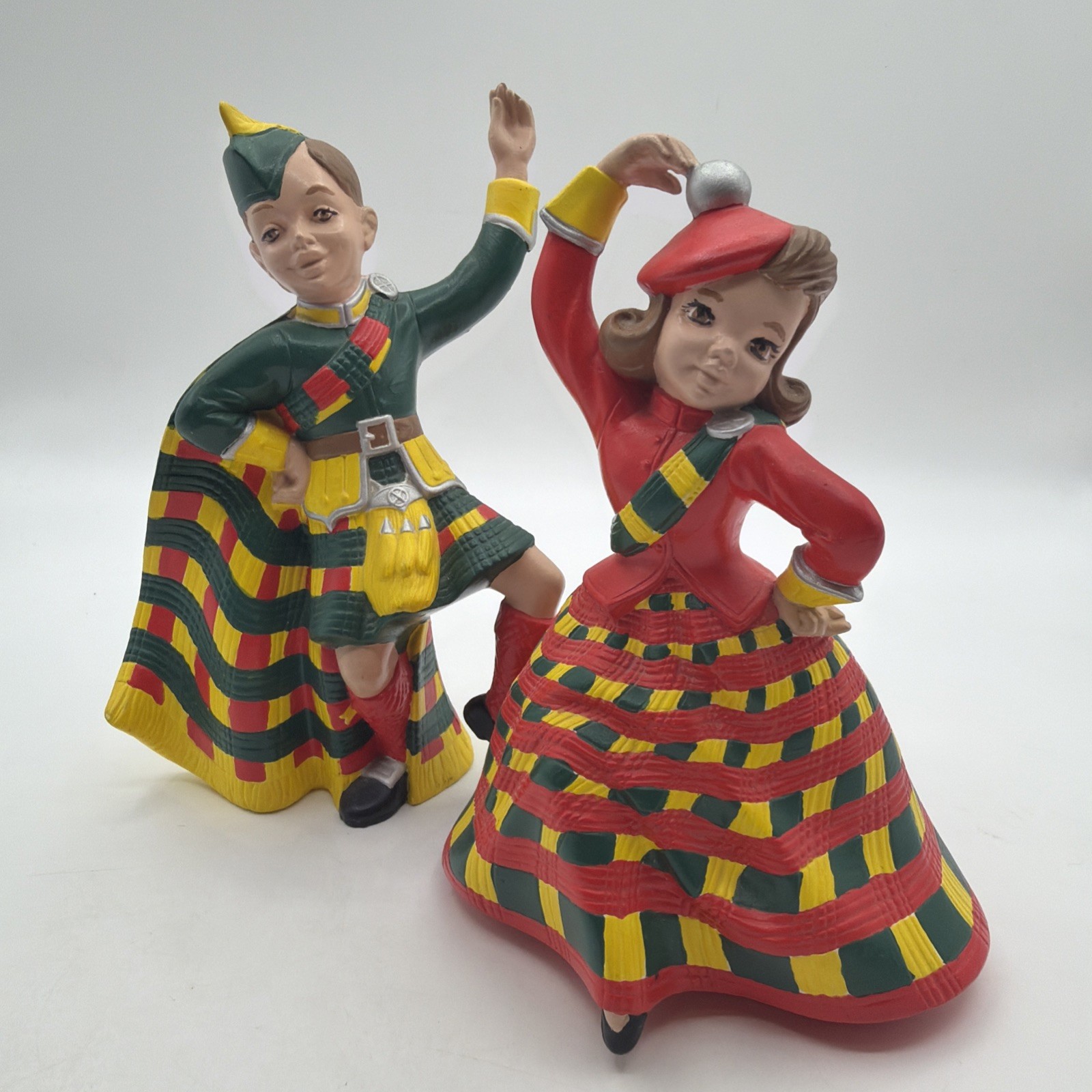 Vintage Mid-Century HOLLAND MOLD Highland Scottish Dancers Boy & Girl Figurines