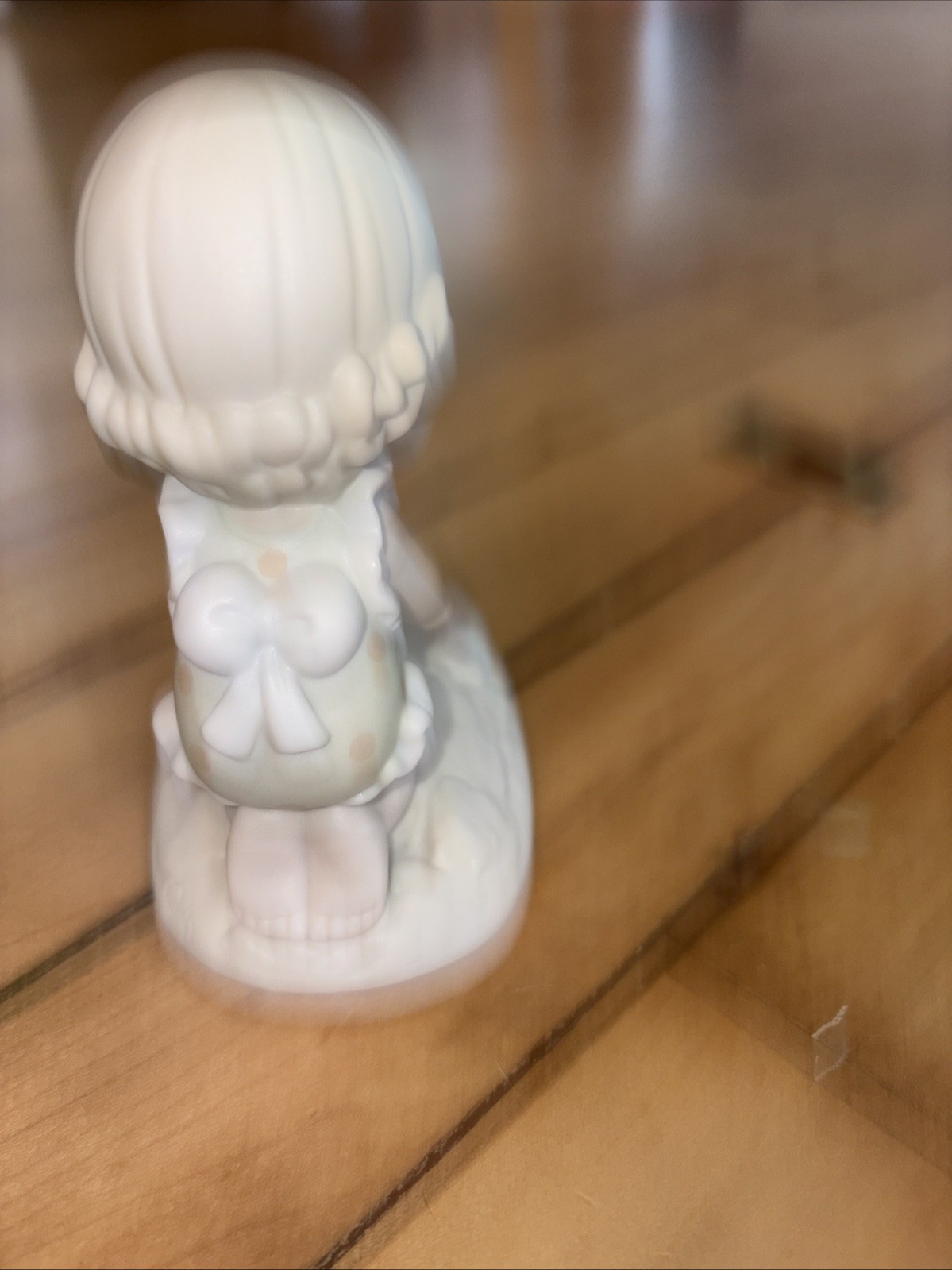1993 Precious Moments Members Only Figurine PM931 “His Little Treasure” With Box