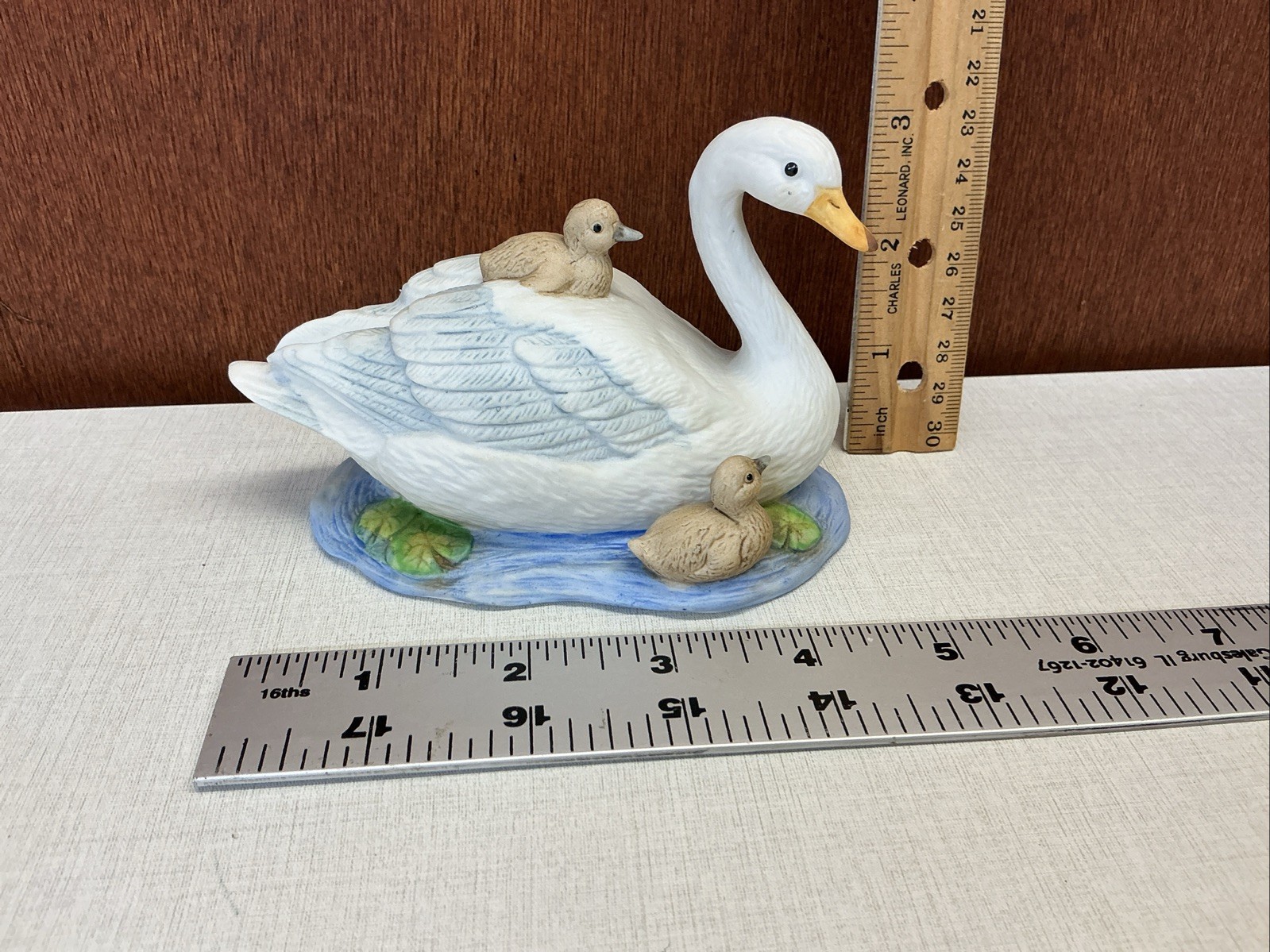 Vintage Home Interiors Homco Swan and Babies Porcelain Figurine # 1467