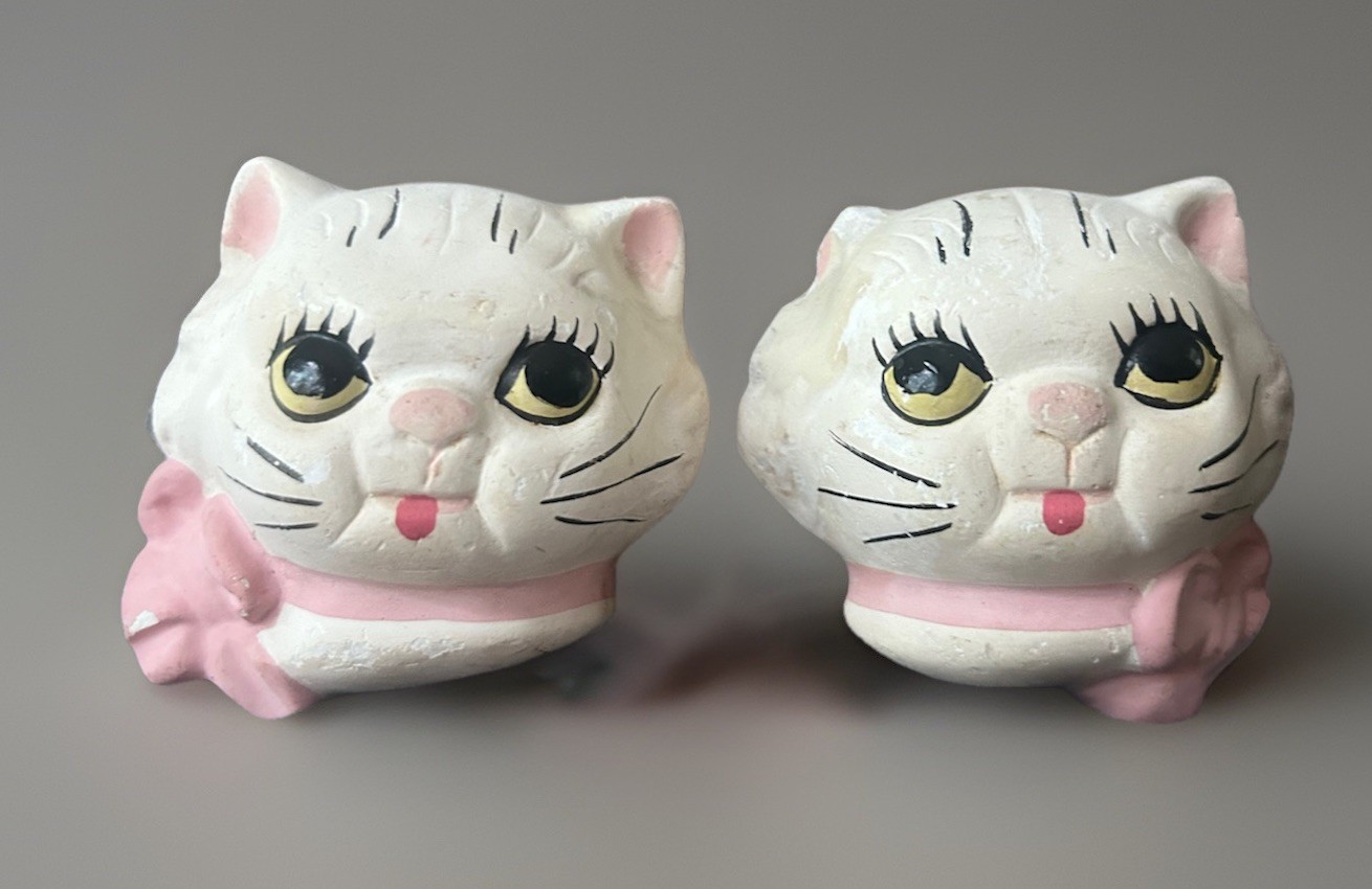 Pair Of Vtg 1940s-50s Chalkware Kitty Cat Head Wall Hanging
