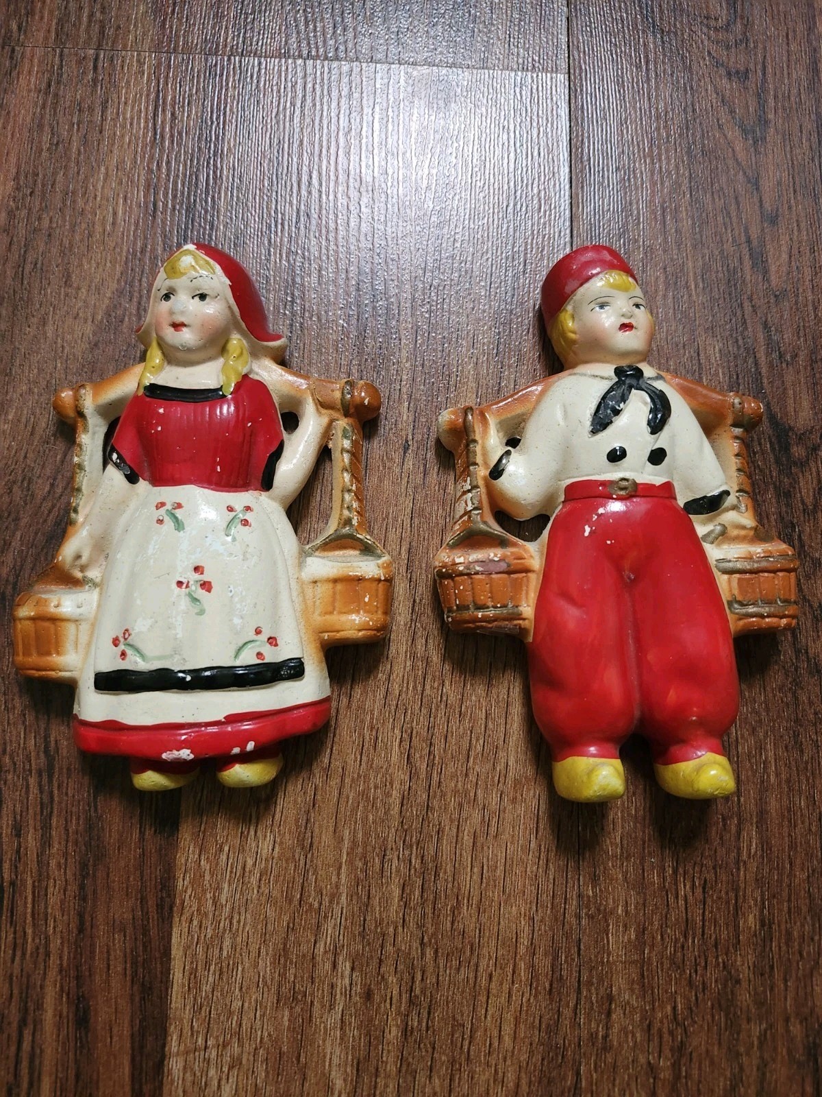 Vintage 2 Chalkware Wall Plaques Dutch Boy + Girl Red White Water Carriers