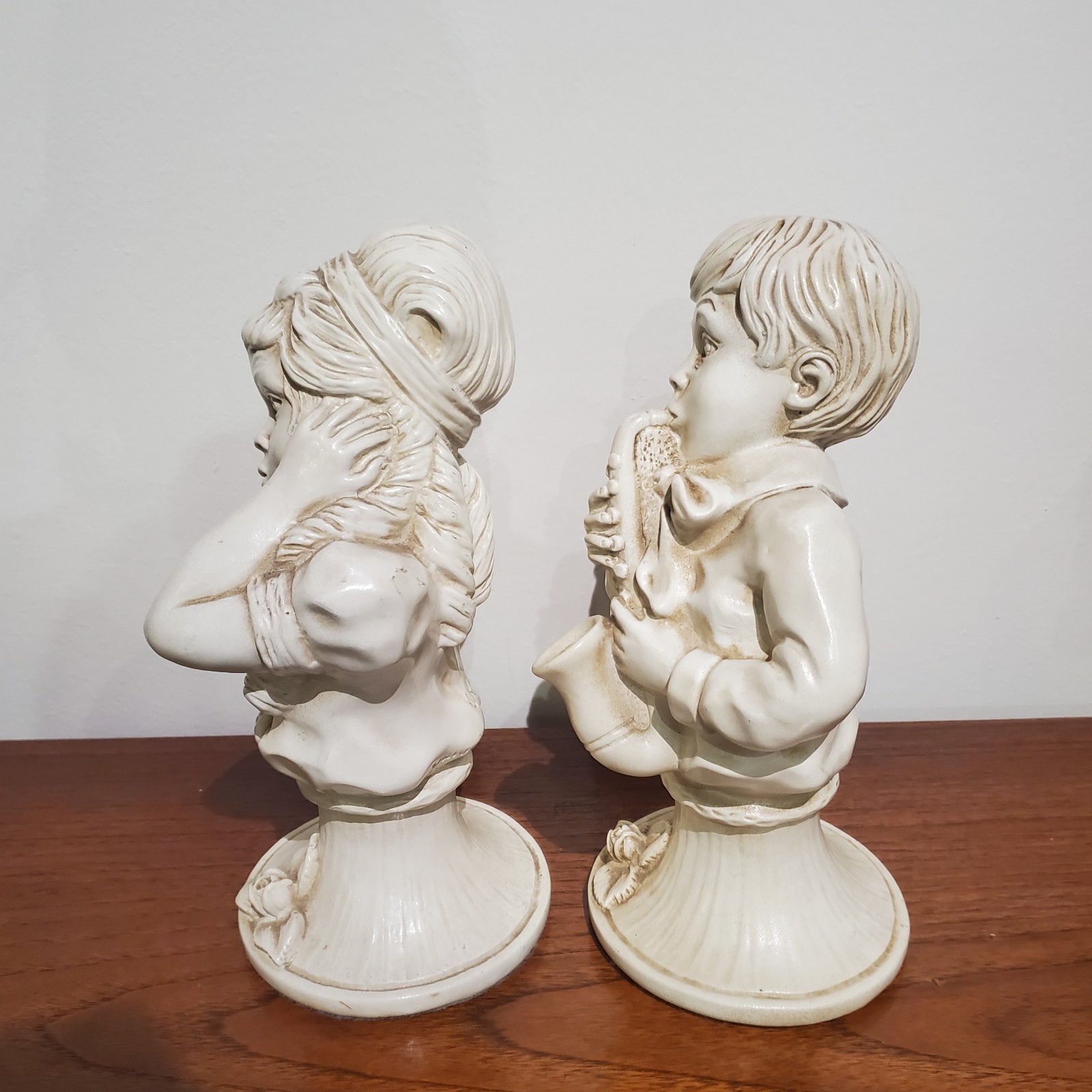 1971 J Kendrick Universal Statuary Corp Chicago Boy/Girl Bust Statue Sax Art